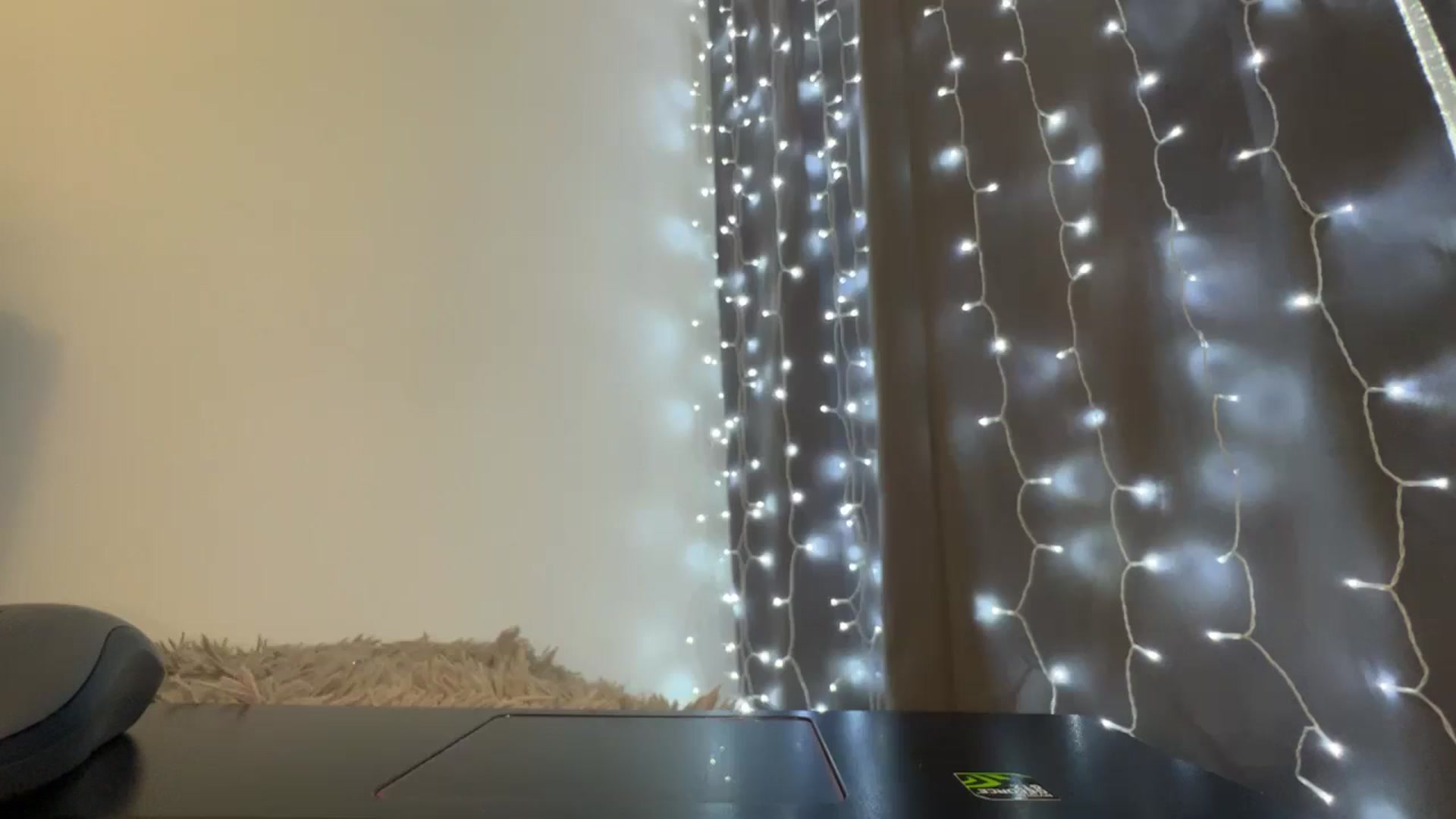 Gallery image thumbnail from LunaVibes's myfreecams stream on, 11/19/2024, 14:17 image 6 of 20