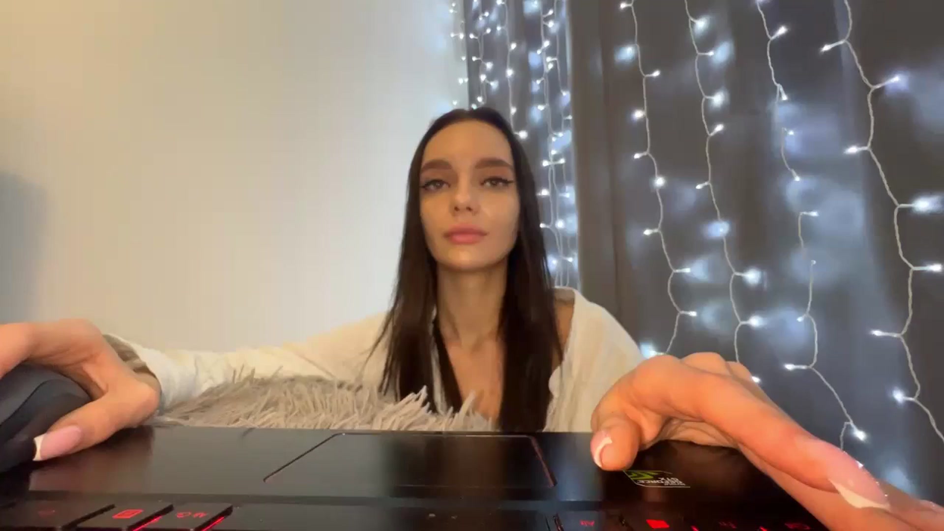 Gallery image thumbnail from LunaVibes's myfreecams stream on, 11/19/2024, 14:17 image 18 of 20