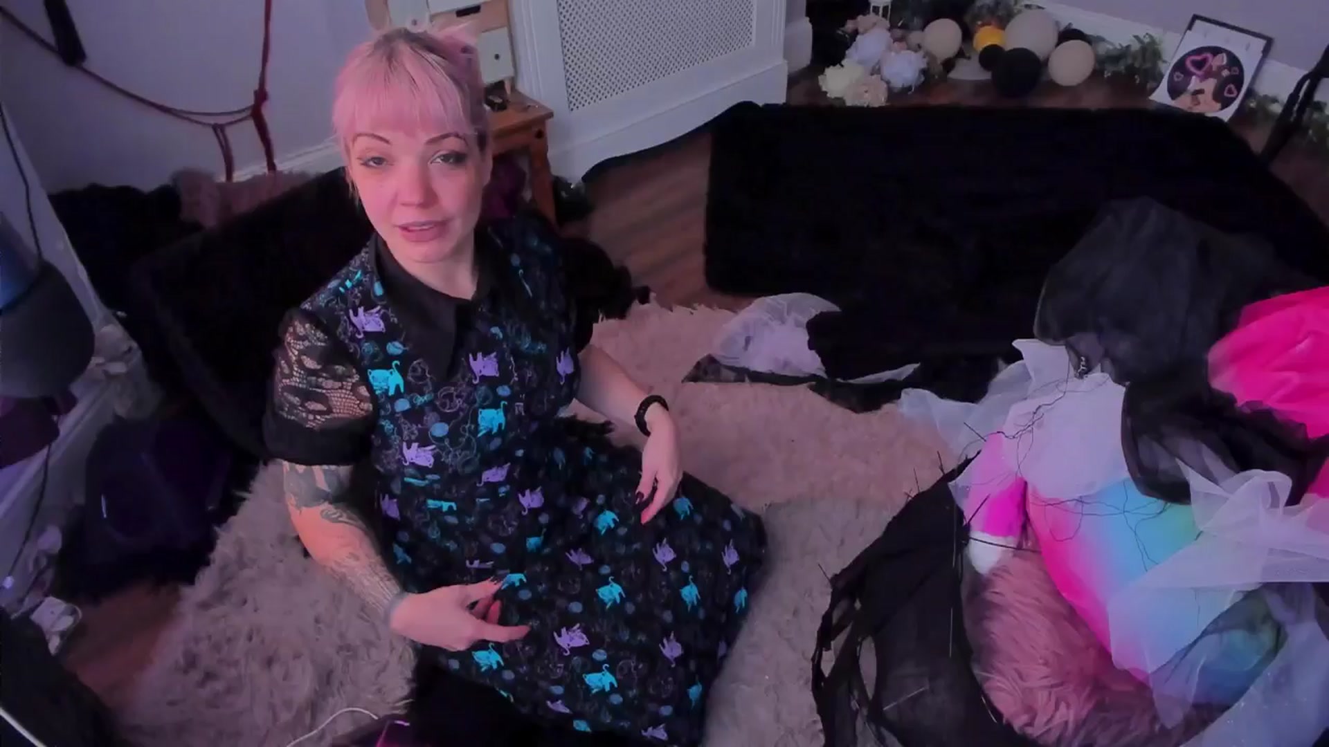 Gallery image thumbnail from LunaWolfie's myfreecams stream on, 09/26/2025, 14:07 image 5 of 20