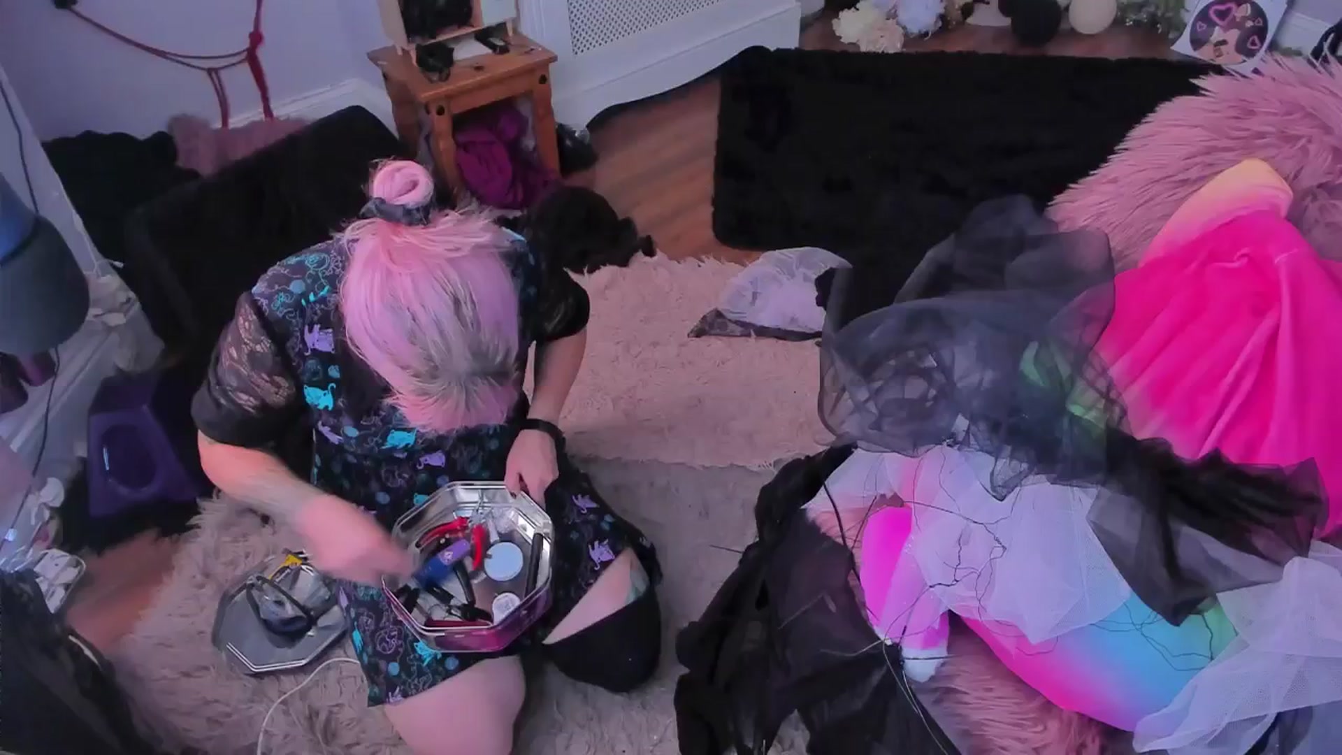 Gallery image thumbnail from LunaWolfie's myfreecams stream on, 09/26/2025, 14:07 image 13 of 20