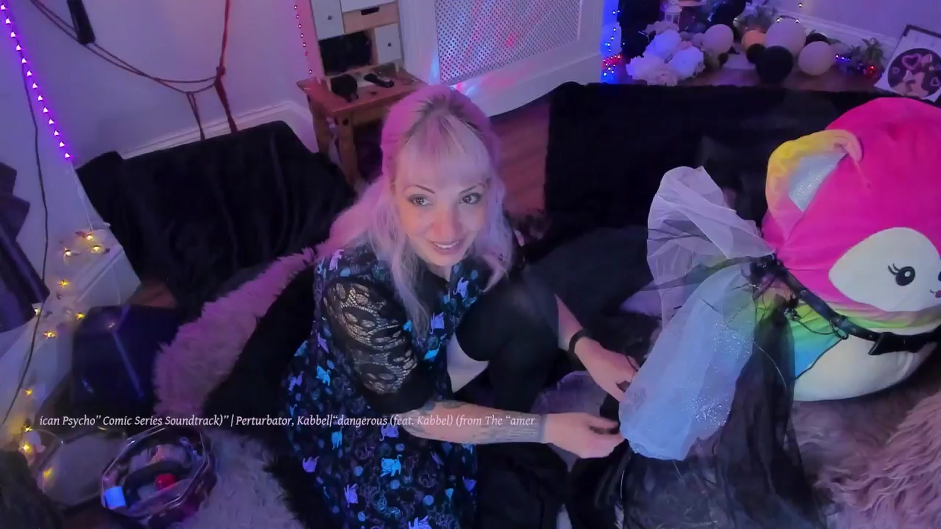 Gallery image thumbnail from LunaWolfie's myfreecams stream on, 09/26/2025, 18:17 image 17 of 20