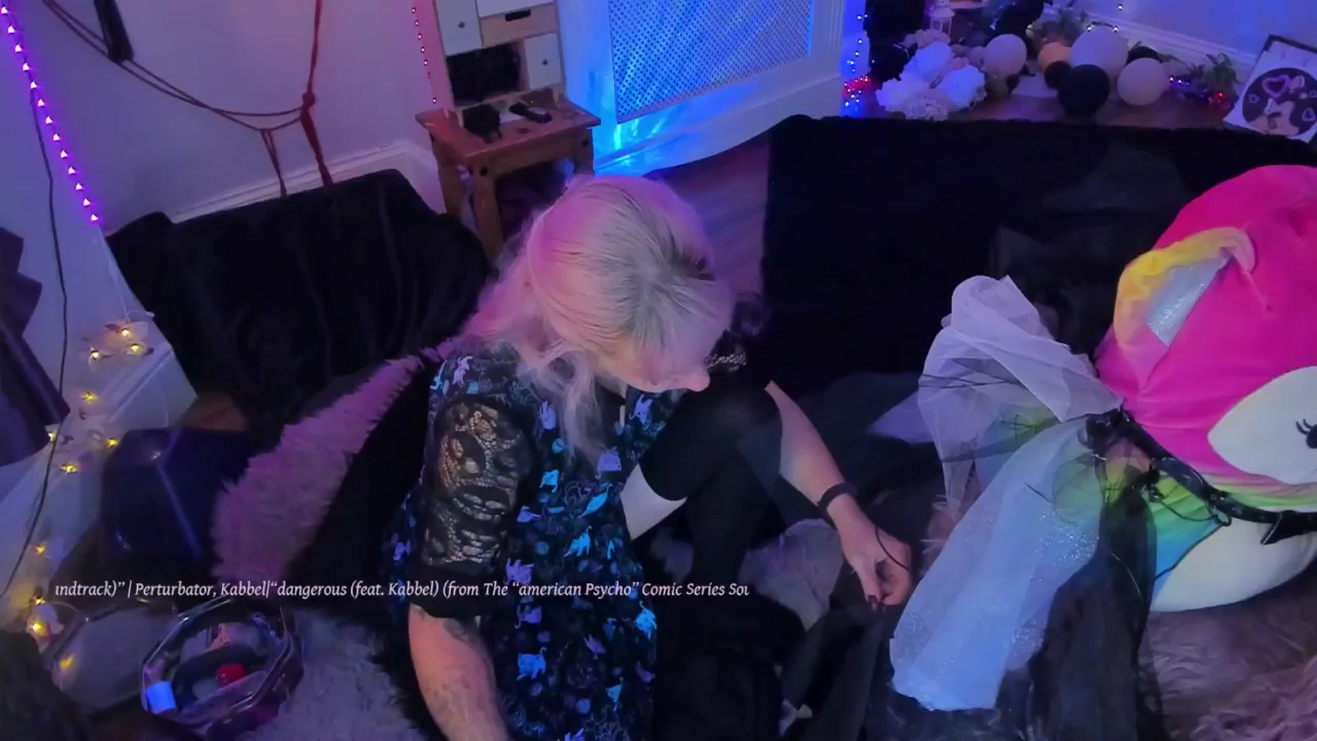 Gallery image thumbnail from LunaWolfie's myfreecams stream on, 09/26/2025, 18:17 image 15 of 20