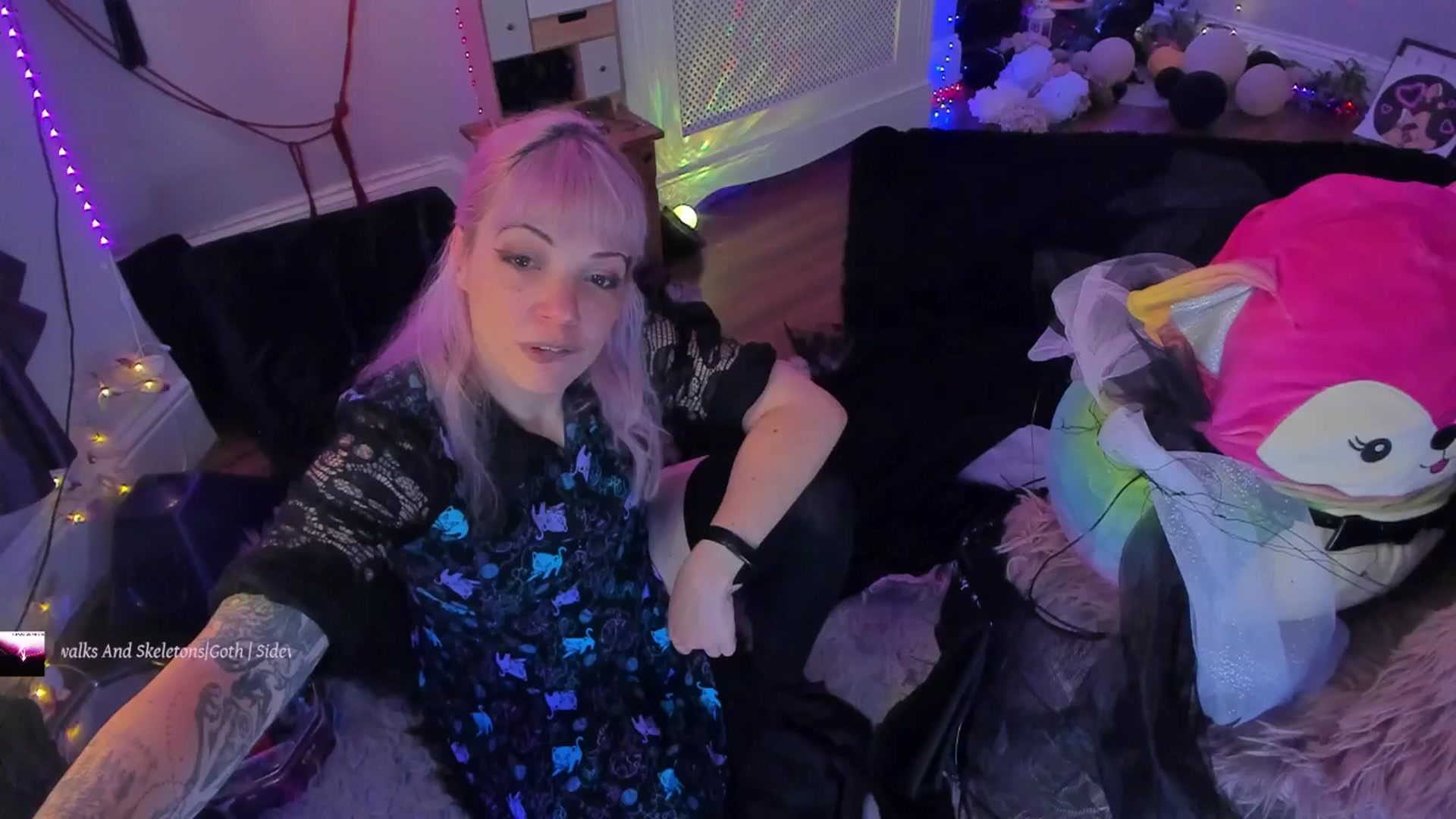 Gallery image thumbnail from LunaWolfie's myfreecams stream on, 09/26/2025, 18:17 image 20 of 20