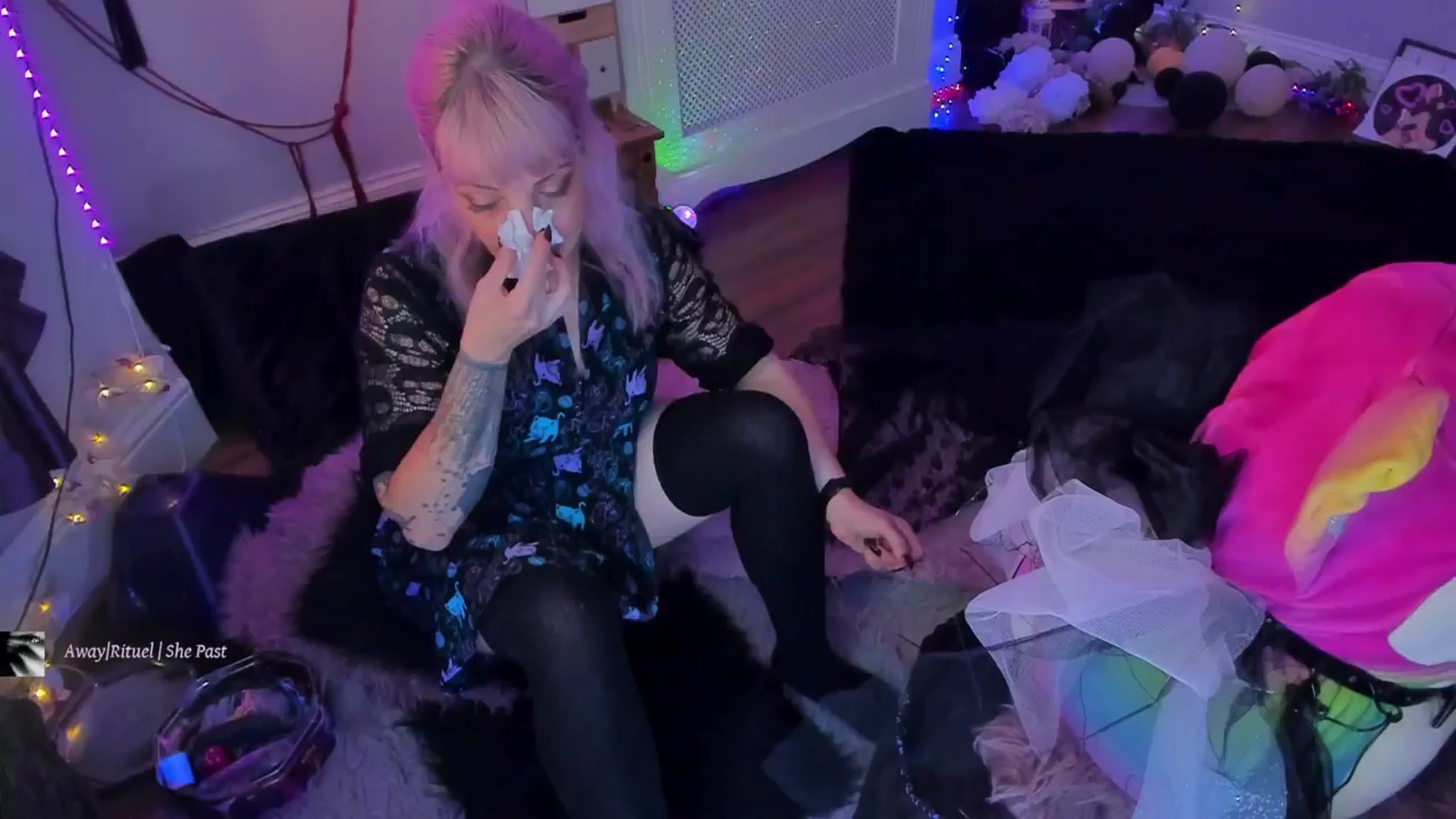 Gallery image thumbnail from LunaWolfie's myfreecams stream on, 09/26/2025, 18:17 image 7 of 20