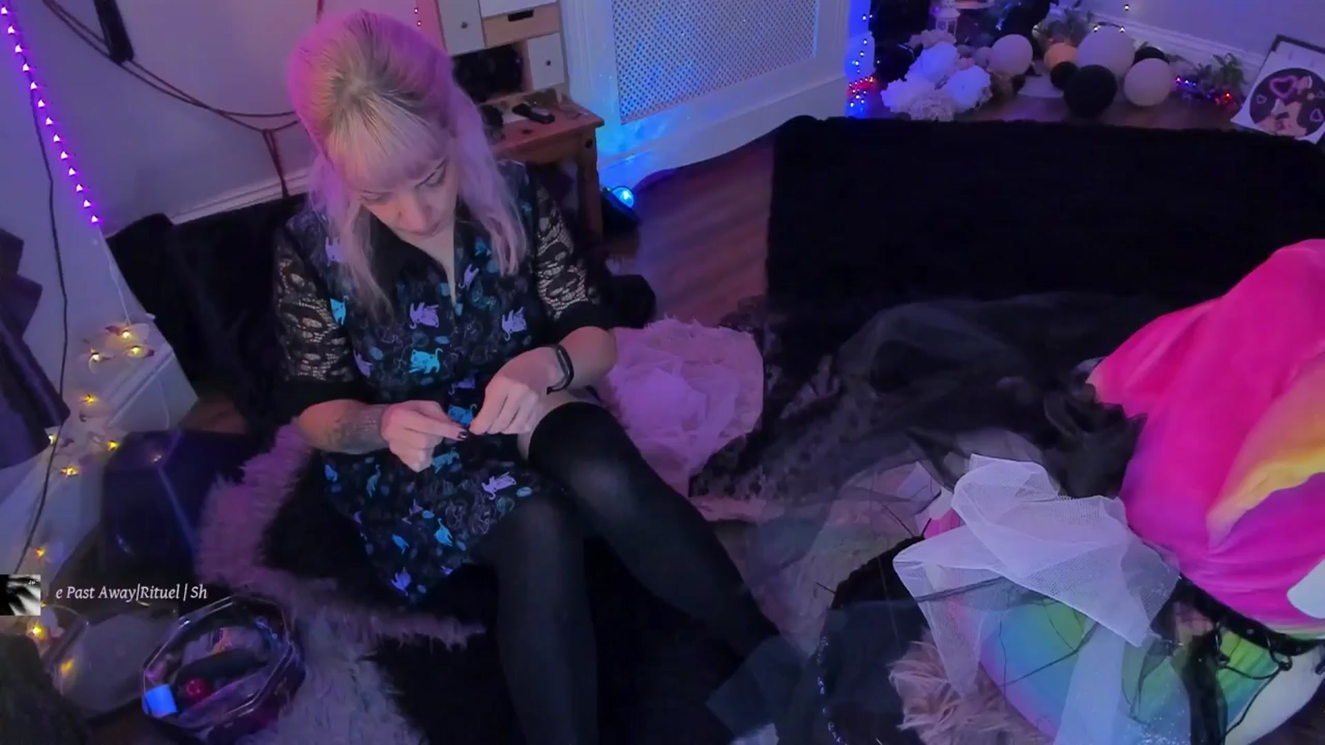 Gallery image thumbnail from LunaWolfie's myfreecams stream on, 09/26/2025, 18:17 image 2 of 20