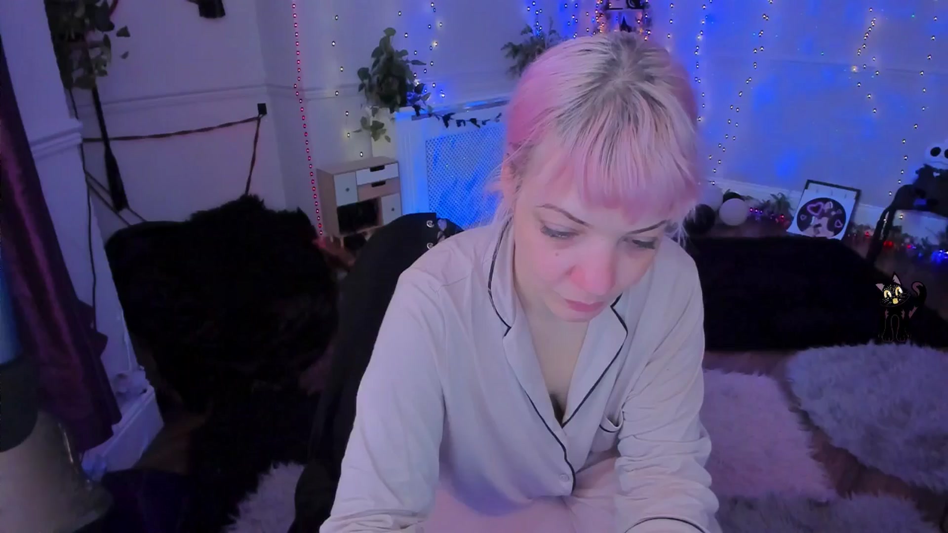 Gallery image thumbnail from LunaWolfie's myfreecams stream on, 09/27/2025, 12:42 image 1 of 20