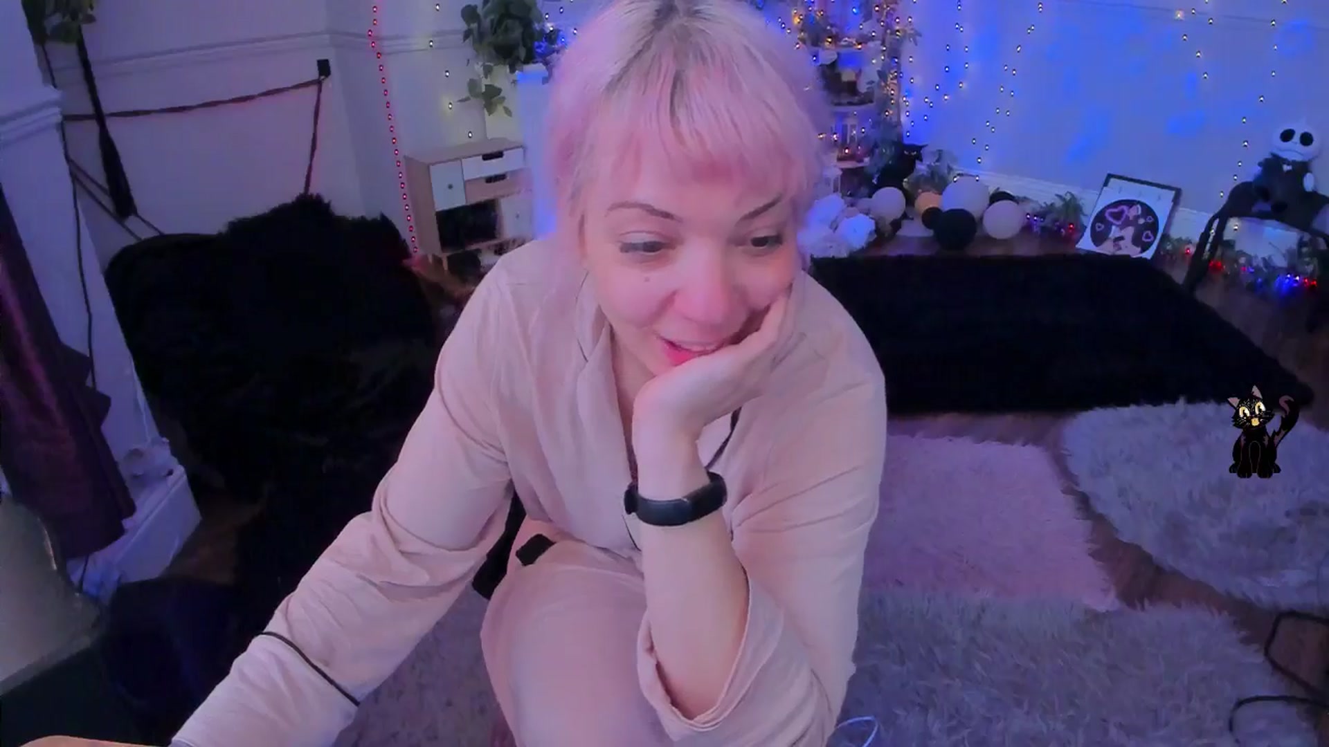 Gallery image thumbnail from LunaWolfie's myfreecams stream on, 09/27/2025, 13:25 image 8 of 20