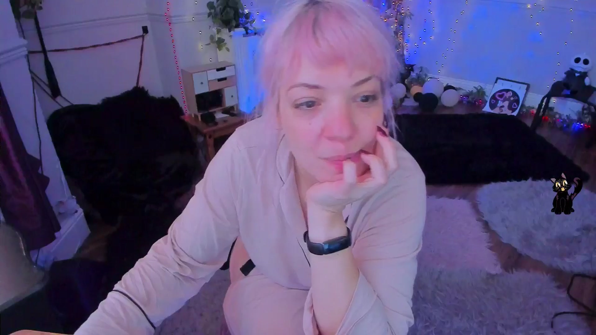 Gallery image thumbnail from LunaWolfie's myfreecams stream on, 09/27/2025, 13:25 image 11 of 20