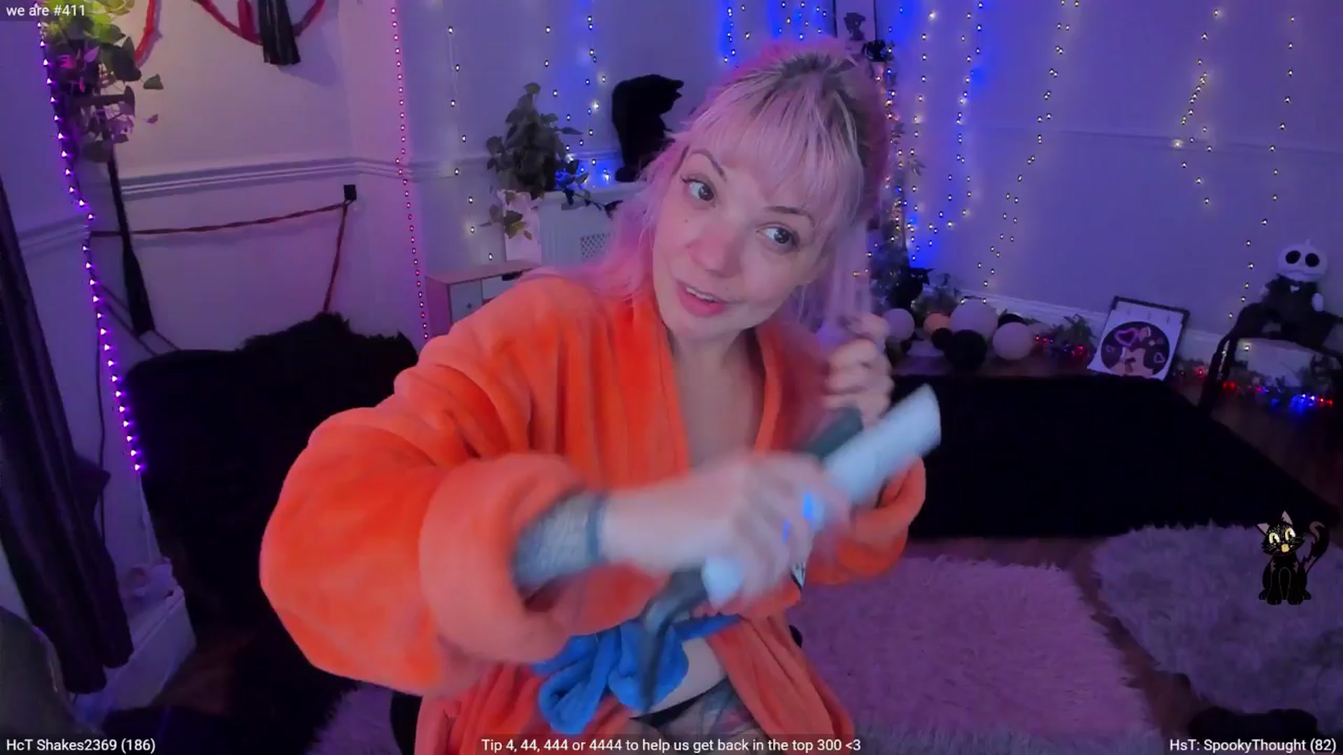 Gallery image thumbnail from LunaWolfie's myfreecams stream on, 09/27/2025, 17:33 image 3 of 20