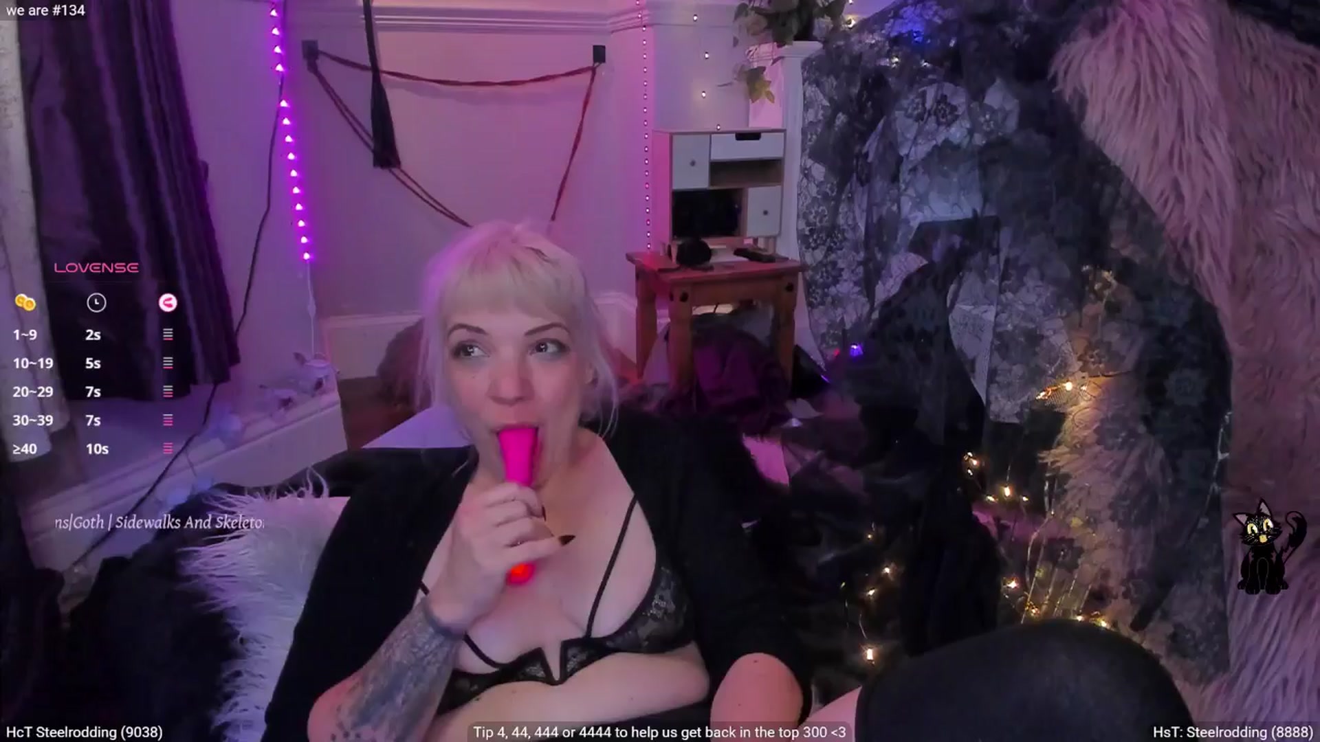 Gallery image thumbnail from LunaWolfie's myfreecams stream on, 10/03/2025, 24:37 image 20 of 20