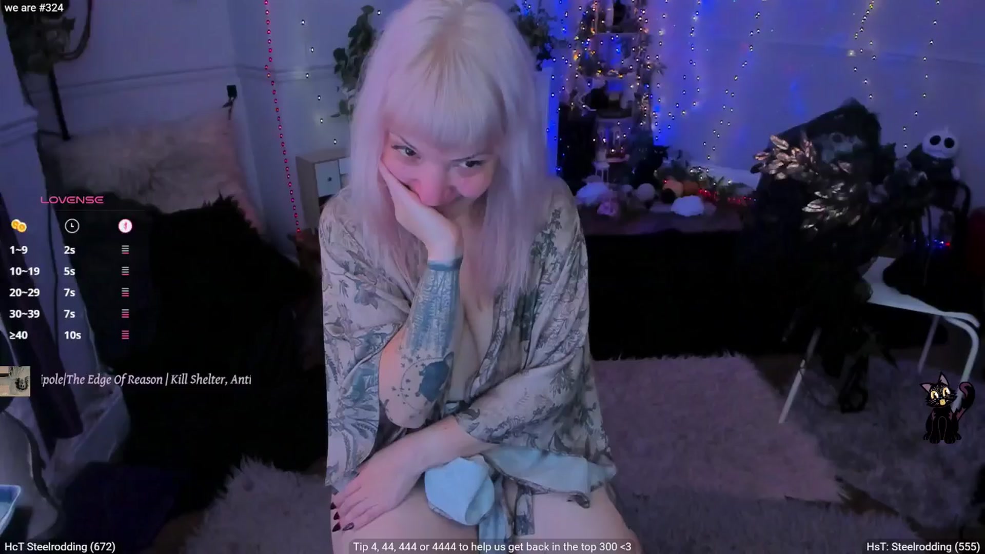 Gallery image thumbnail from LunaWolfie's myfreecams stream on, 10/04/2025, 14:11 image 14 of 20