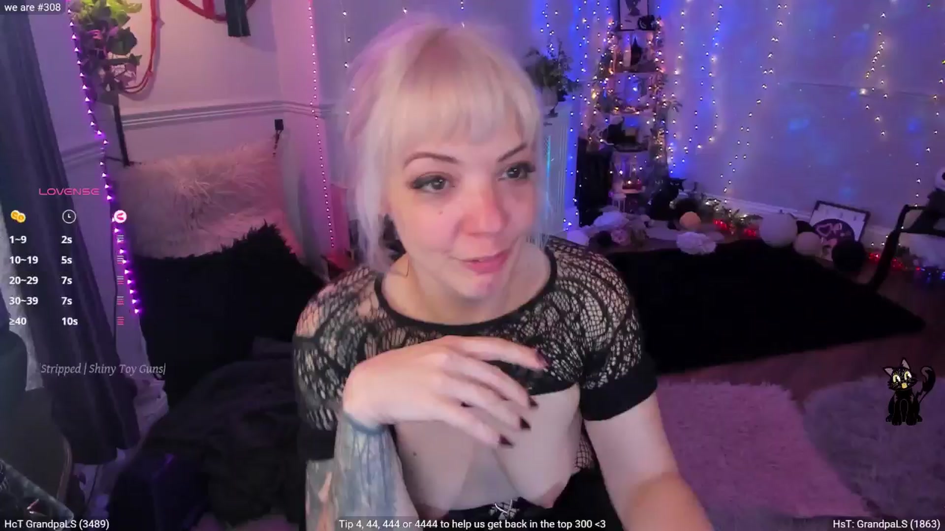 Gallery image thumbnail from LunaWolfie's myfreecams stream on, 10/07/2025, 19:33 image 14 of 20