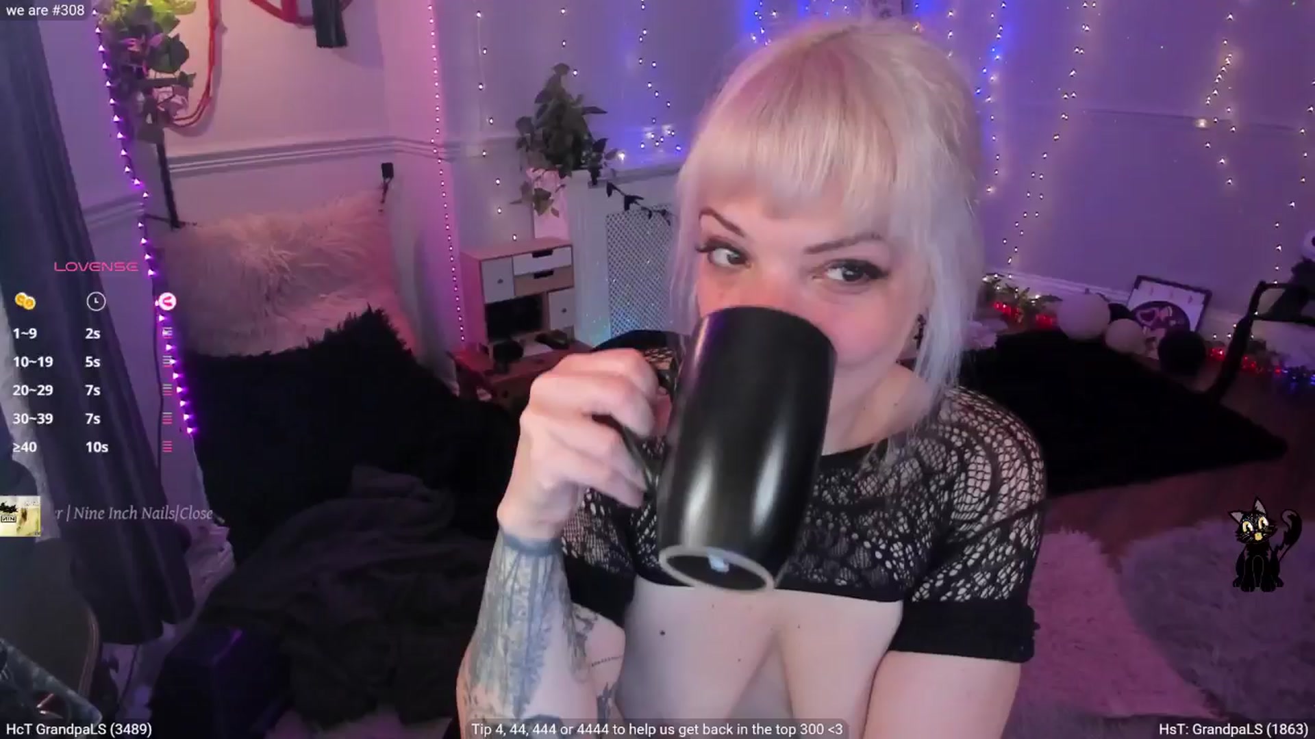 Gallery image thumbnail from LunaWolfie's myfreecams stream on, 10/07/2025, 19:33 image 8 of 20
