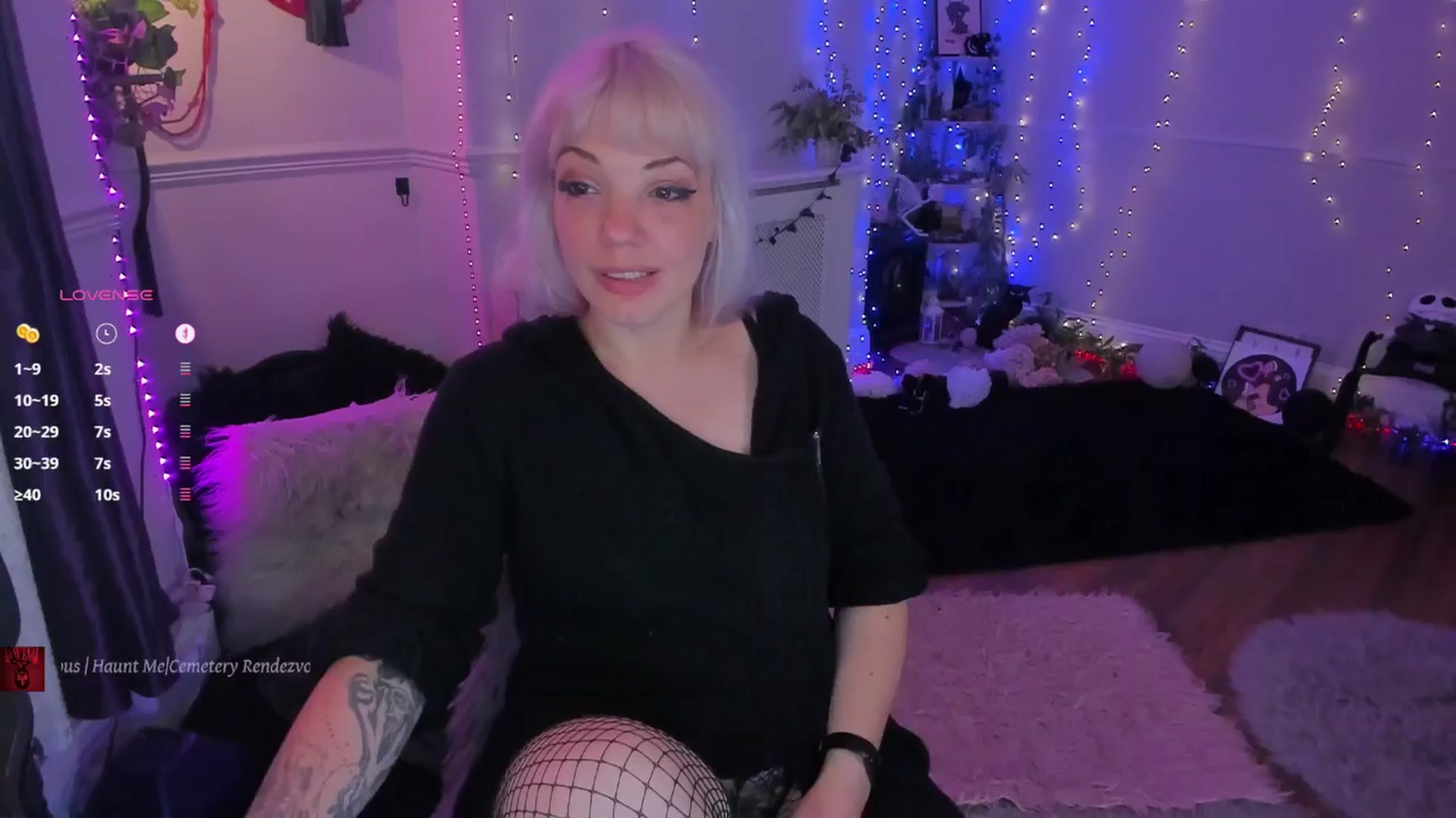 Gallery image thumbnail from LunaWolfie's myfreecams stream on, 10/13/2025, 23:54 image 2 of 20
