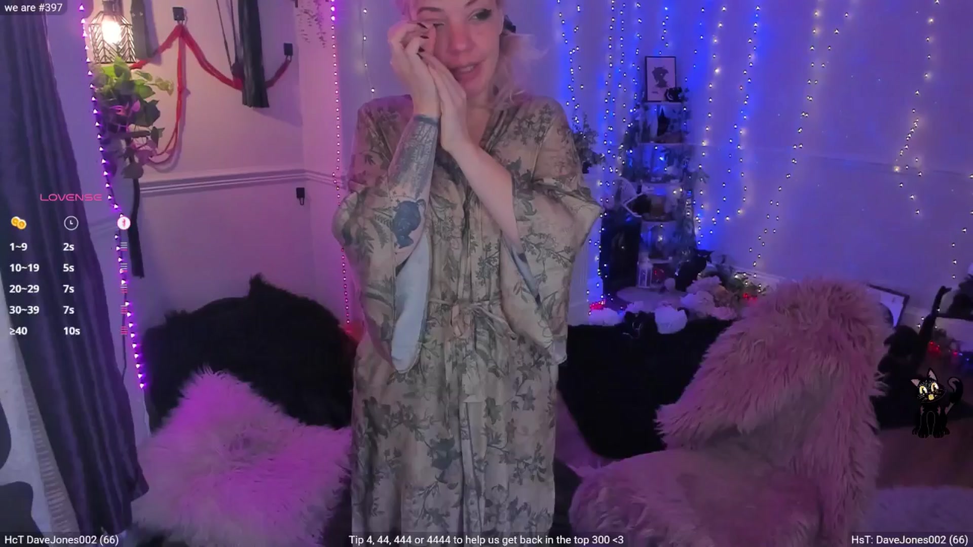 Gallery image thumbnail from LunaWolfie's myfreecams stream on, 10/14/2025, 18:28 image 16 of 20