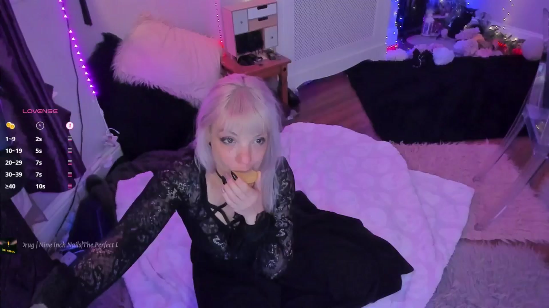 Gallery image thumbnail from LunaWolfie's myfreecams stream on, 10/16/2025, 22:13 image 13 of 20