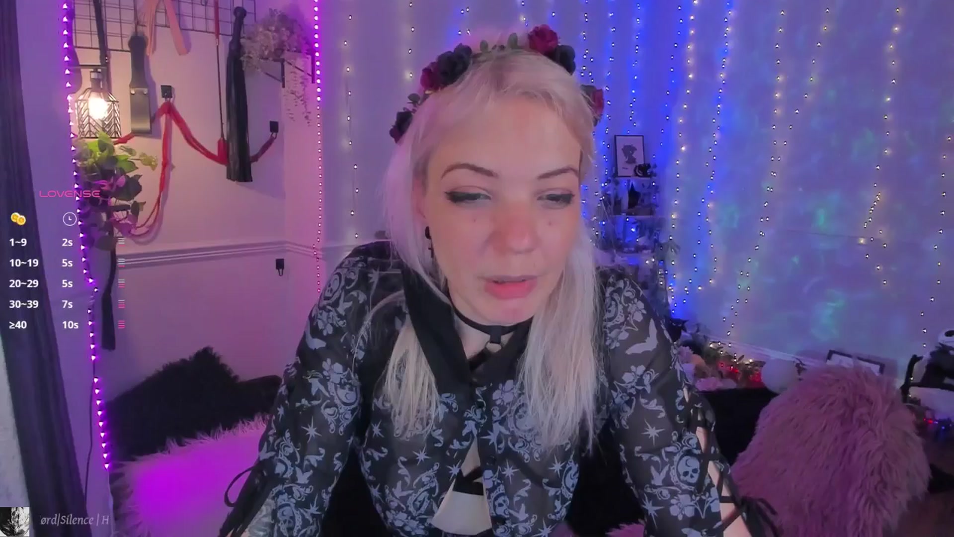 Gallery image thumbnail from LunaWolfie's myfreecams stream on, 10/18/2025, 20:17 image 15 of 20