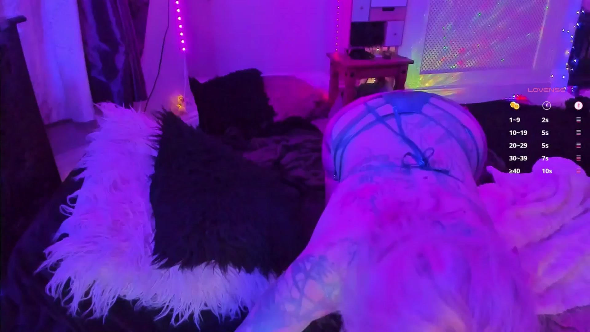 Gallery image thumbnail from LunaWolfie's myfreecams stream on, 10/21/2025, 24:41 image 9 of 20