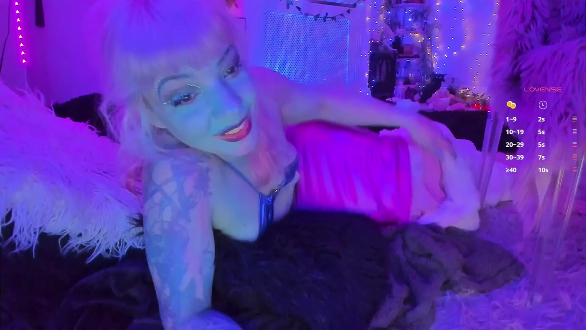 Gallery image thumbnail from LunaWolfie's myfreecams stream on, 10/21/2025, 24:41 image 11 of 20