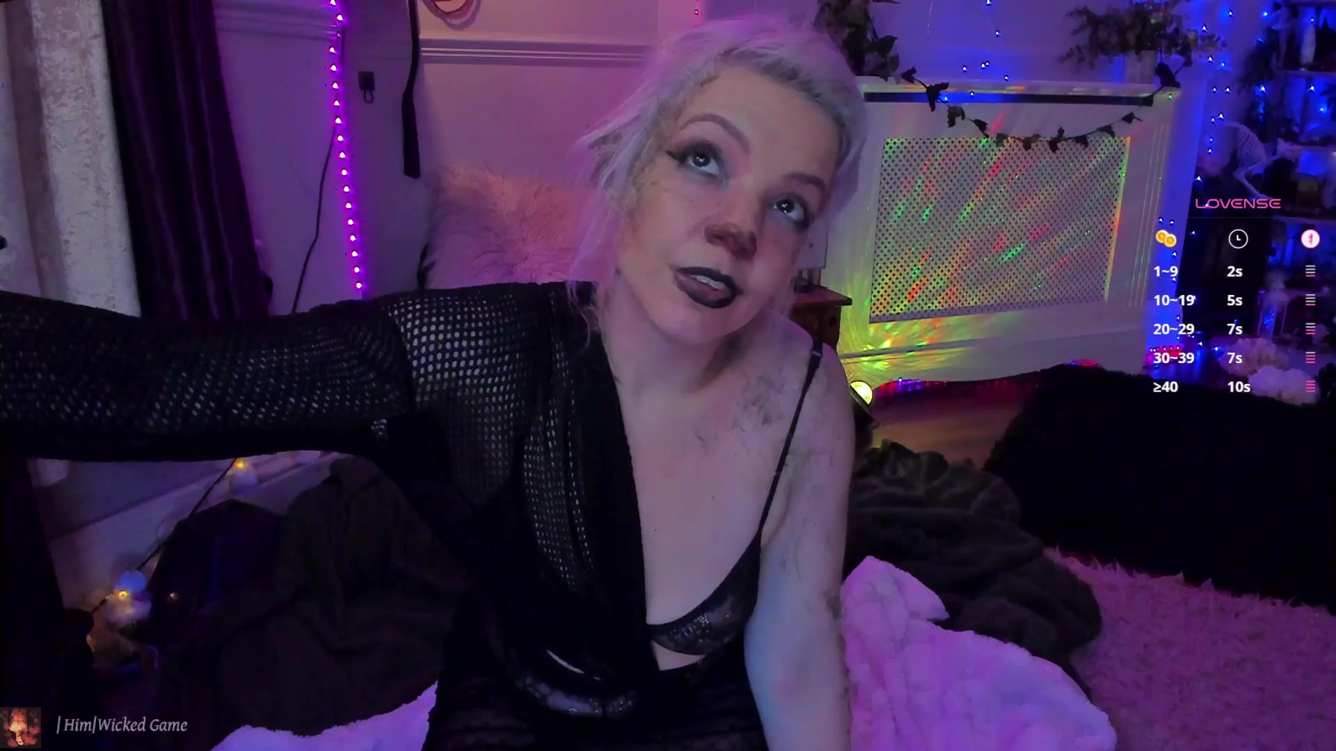 Gallery image thumbnail from LunaWolfie's myfreecams stream on, 10/21/2025, 21:30 image 12 of 20