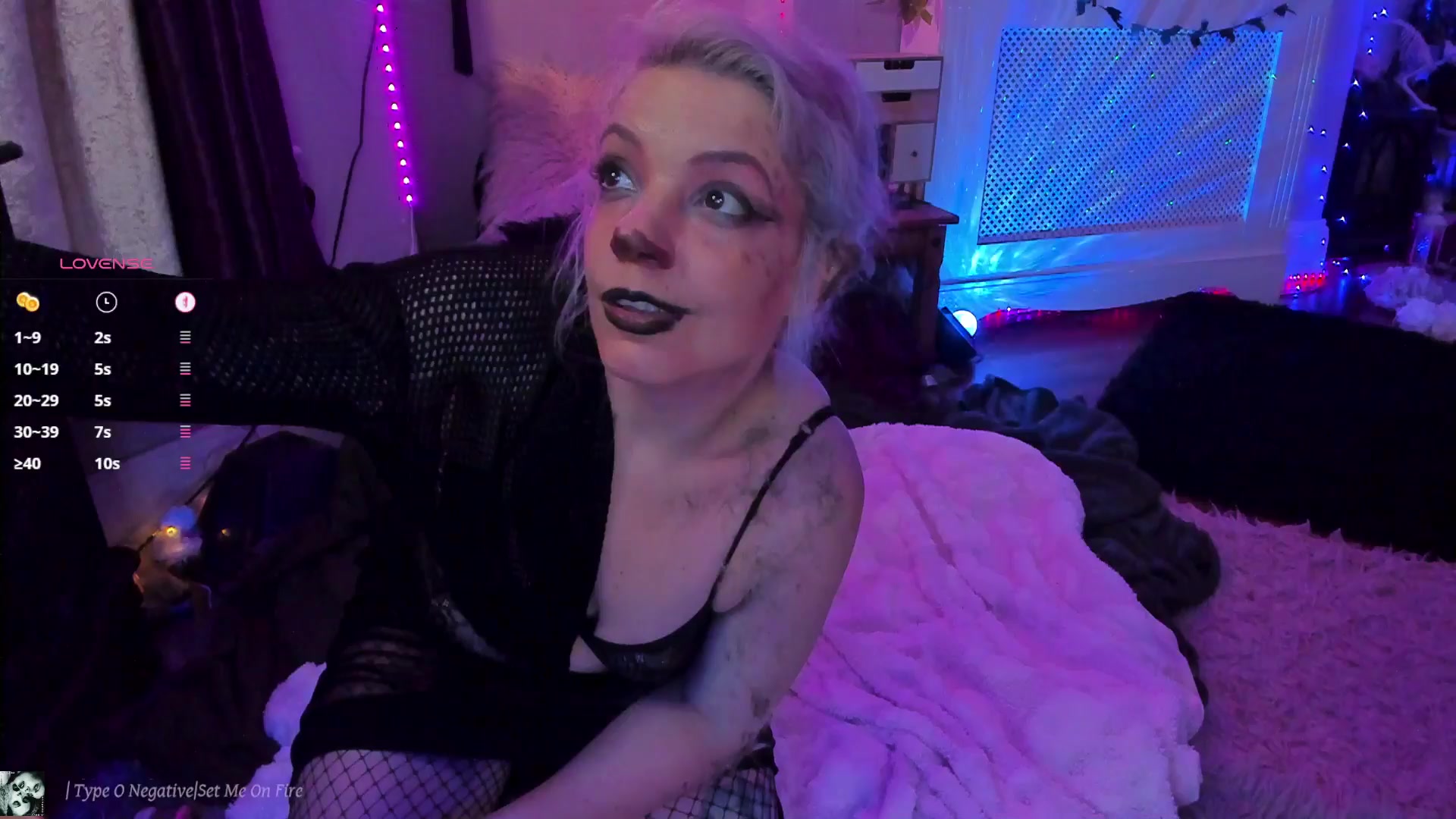 Gallery image thumbnail from LunaWolfie's myfreecams stream on, 10/21/2025, 21:30 image 15 of 20