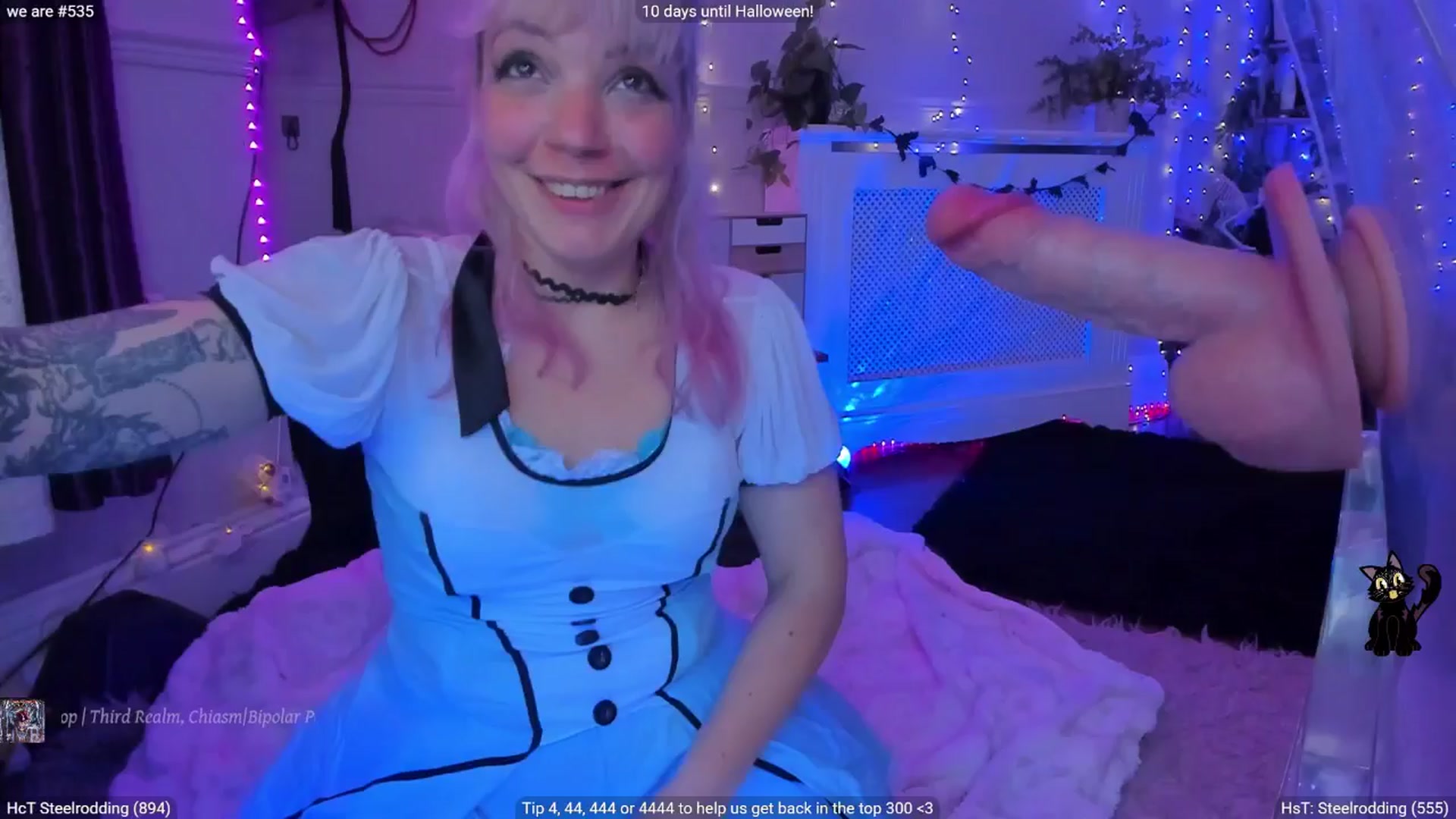 Gallery image thumbnail from LunaWolfie's myfreecams stream on, 10/24/2025, 19:16 image 11 of 20