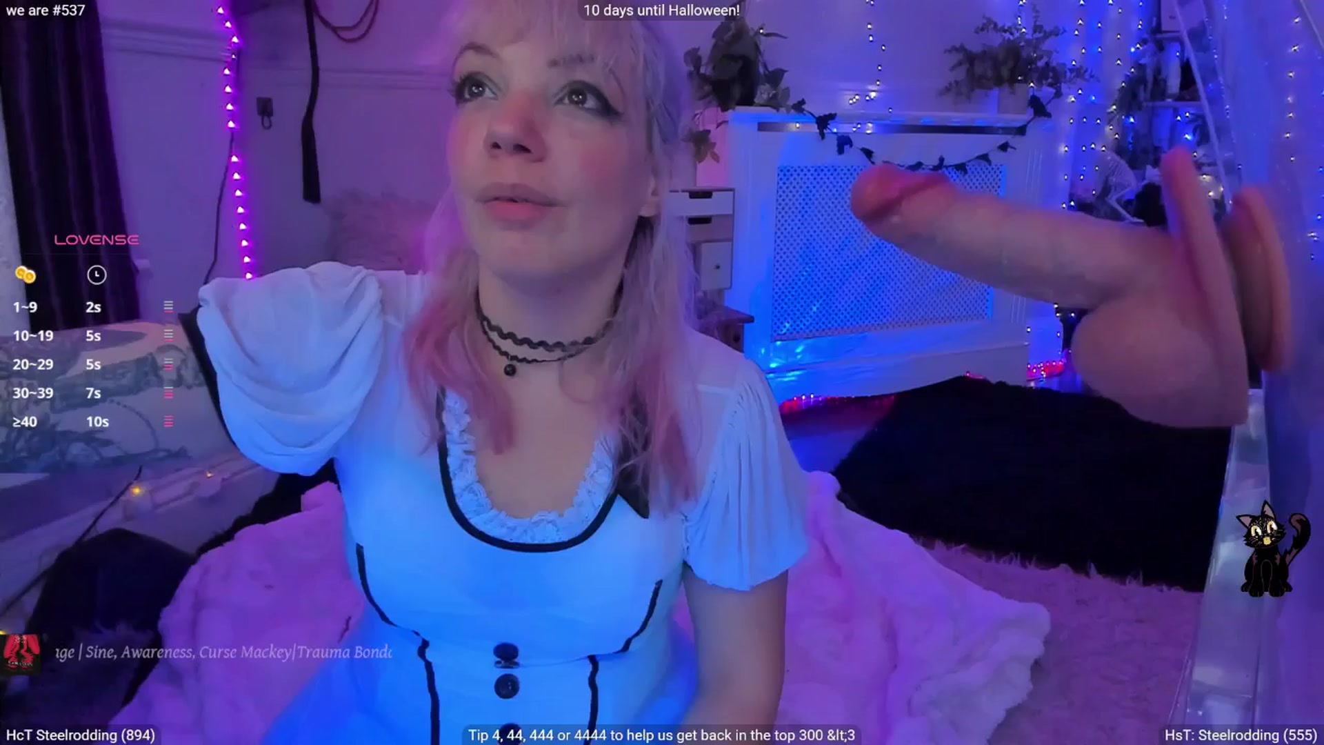 Gallery image thumbnail from LunaWolfie's myfreecams stream on, 10/24/2025, 19:16 image 4 of 20