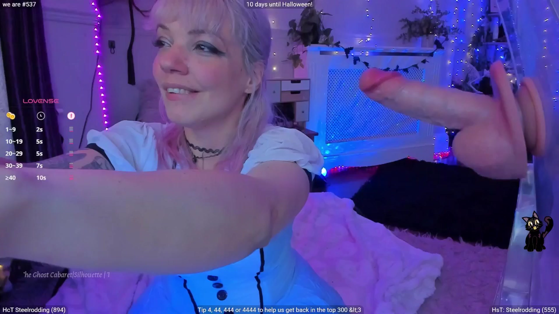 Gallery image thumbnail from LunaWolfie's myfreecams stream on, 10/24/2025, 19:16 image 5 of 20