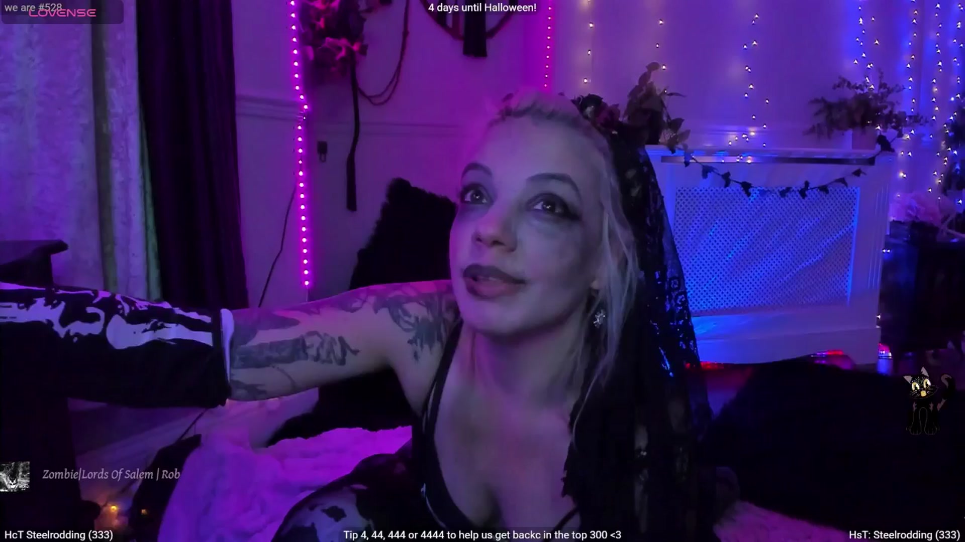 Gallery image thumbnail from LunaWolfie's myfreecams stream on, 10/27/2025, 22:18 image 20 of 20