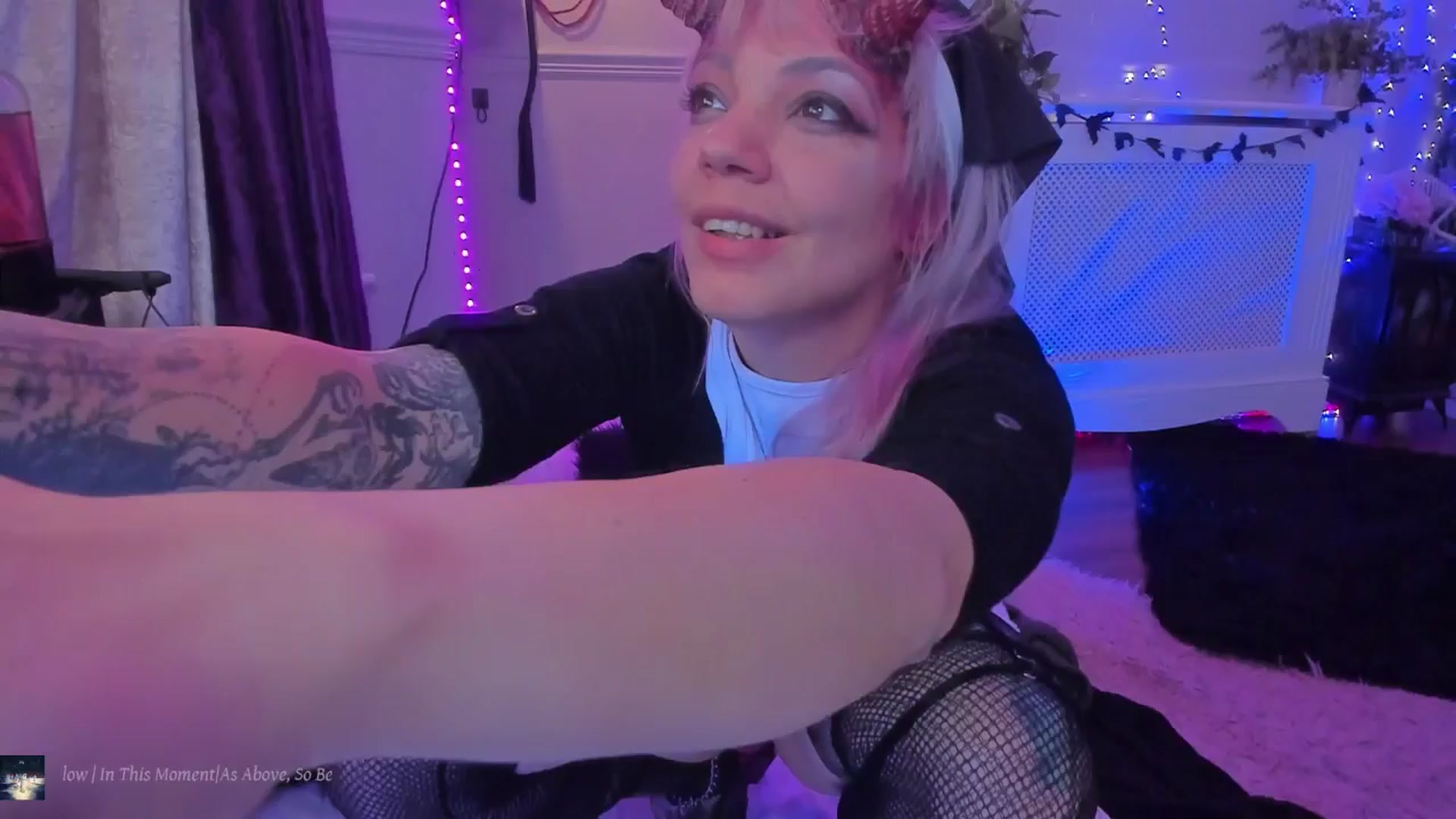Gallery image thumbnail from LunaWolfie's myfreecams stream on, 10/31/2025, 01:33 image 16 of 20