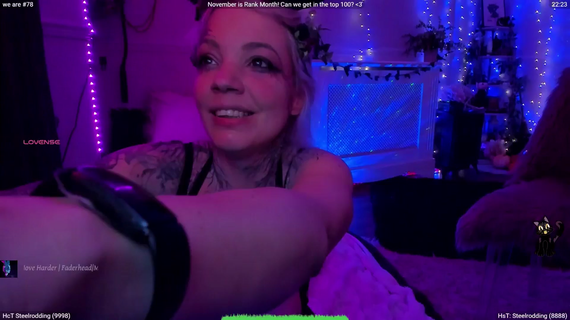Gallery image thumbnail from LunaWolfie's myfreecams stream on, 11/01/2025, 20:28 image 10 of 20