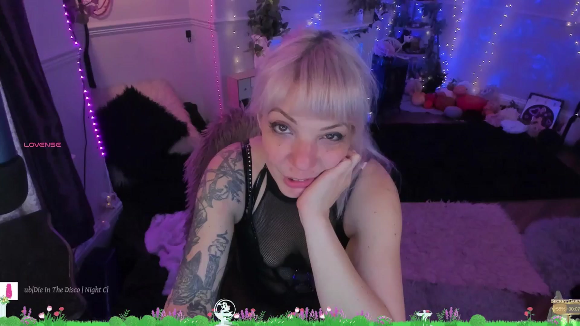Gallery image thumbnail from LunaWolfie's myfreecams stream on, 11/03/2025, 21:24 image 19 of 20