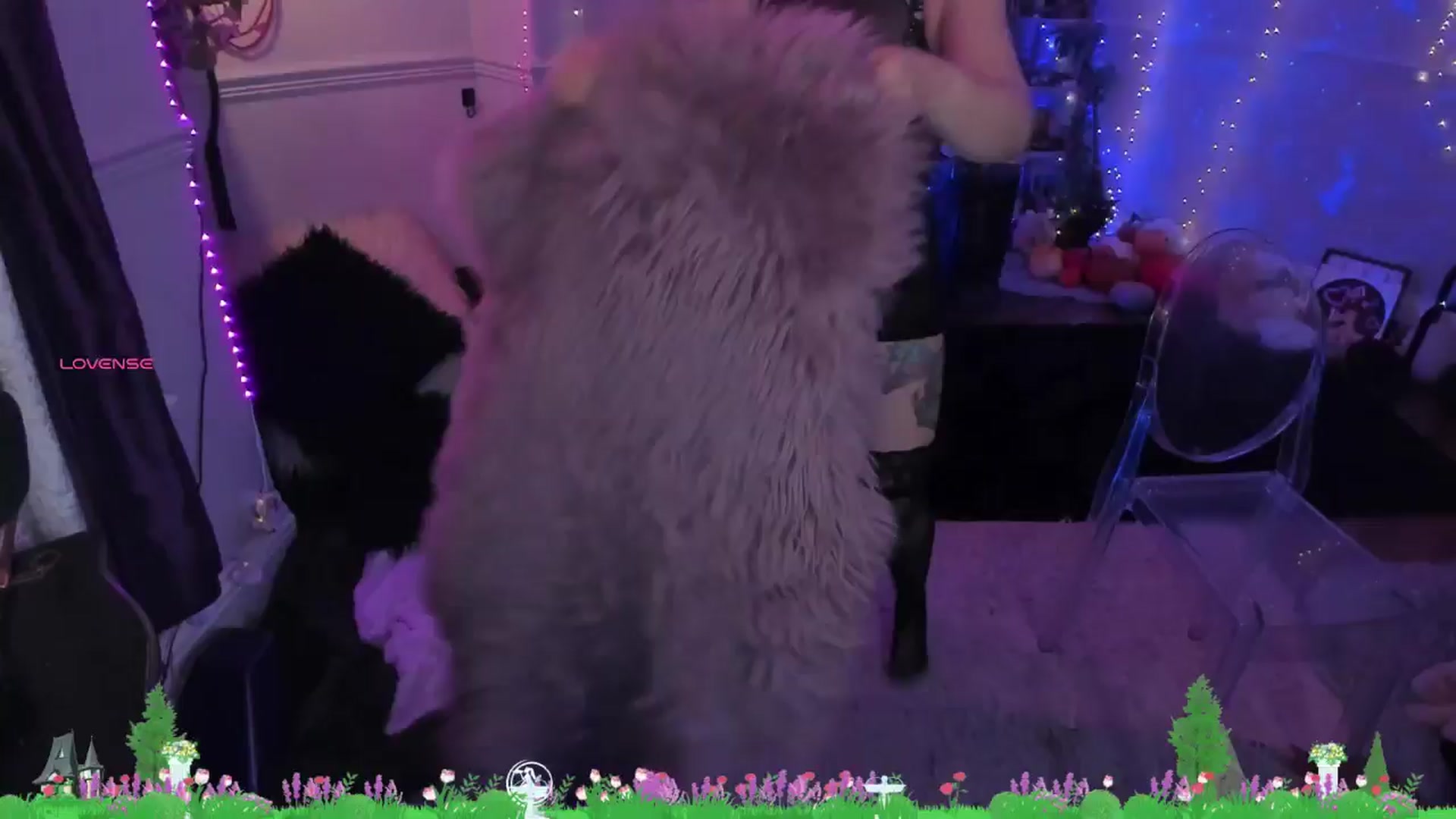 Gallery image thumbnail from LunaWolfie's myfreecams stream on, 11/04/2025, 24:38 image 11 of 20