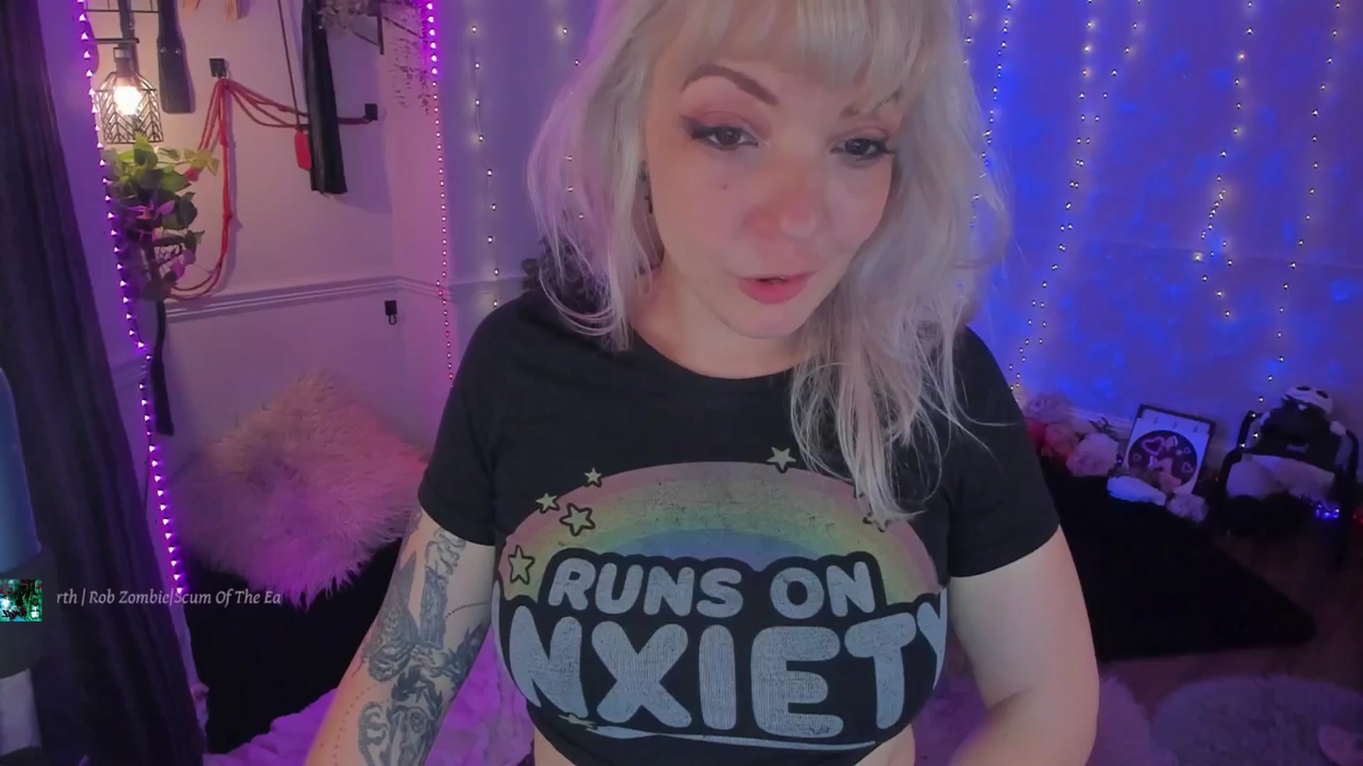 Gallery image thumbnail from LunaWolfie's myfreecams stream on, 11/10/2025, 22:00 image 11 of 20