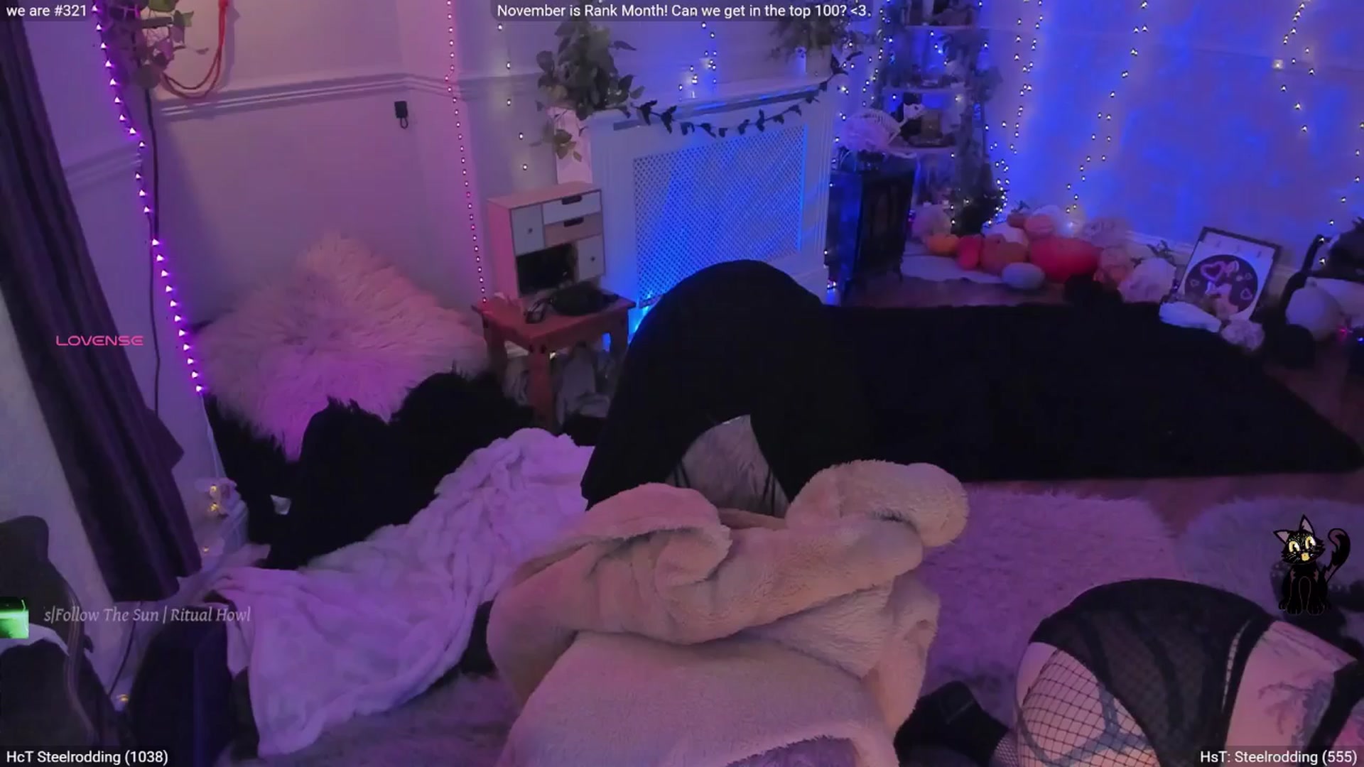 Gallery image thumbnail from LunaWolfie's myfreecams stream on, 11/12/2025, 24:33 image 19 of 20