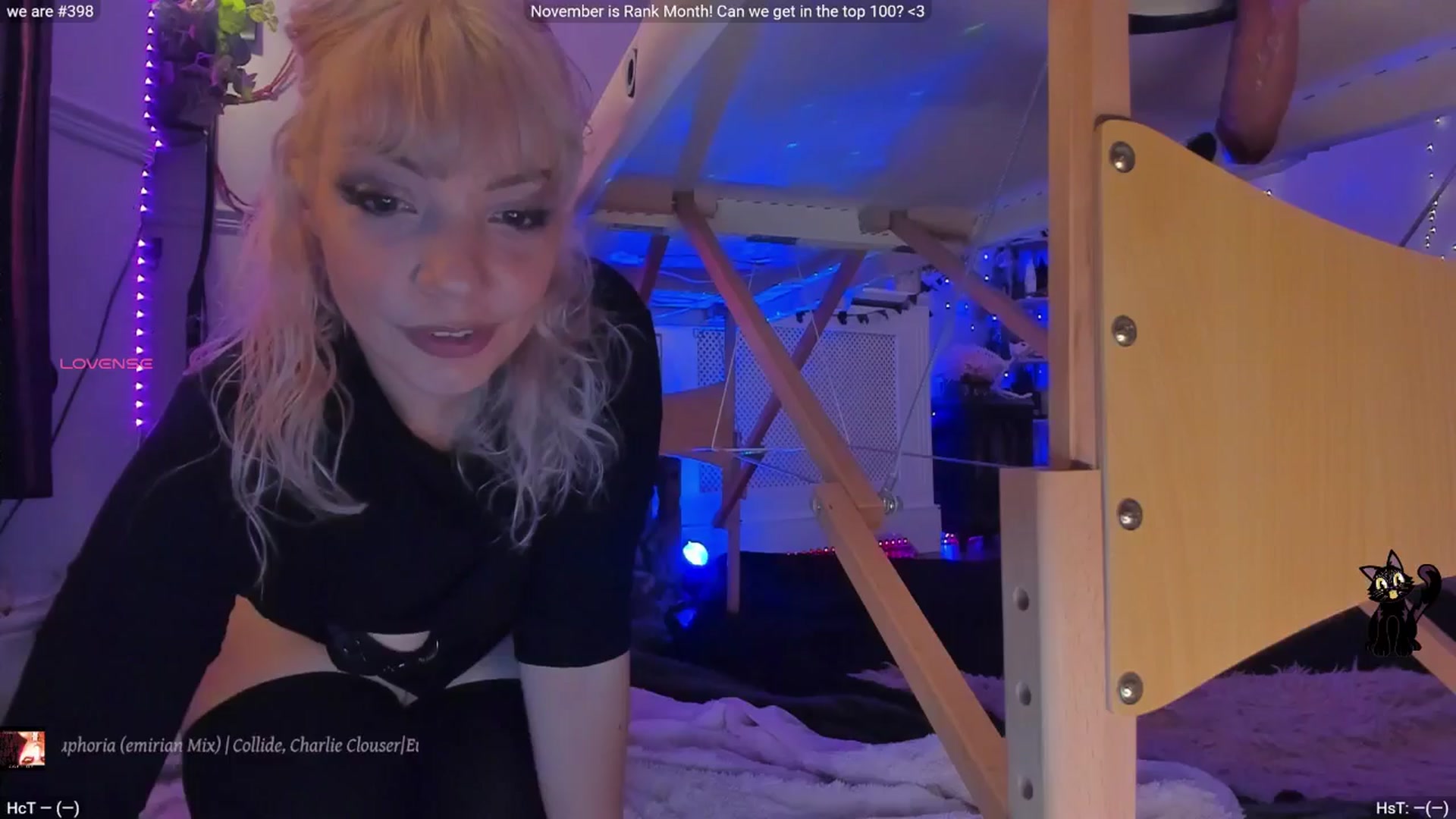 Gallery image thumbnail from LunaWolfie's myfreecams stream on, 11/13/2025, 20:53 image 20 of 20