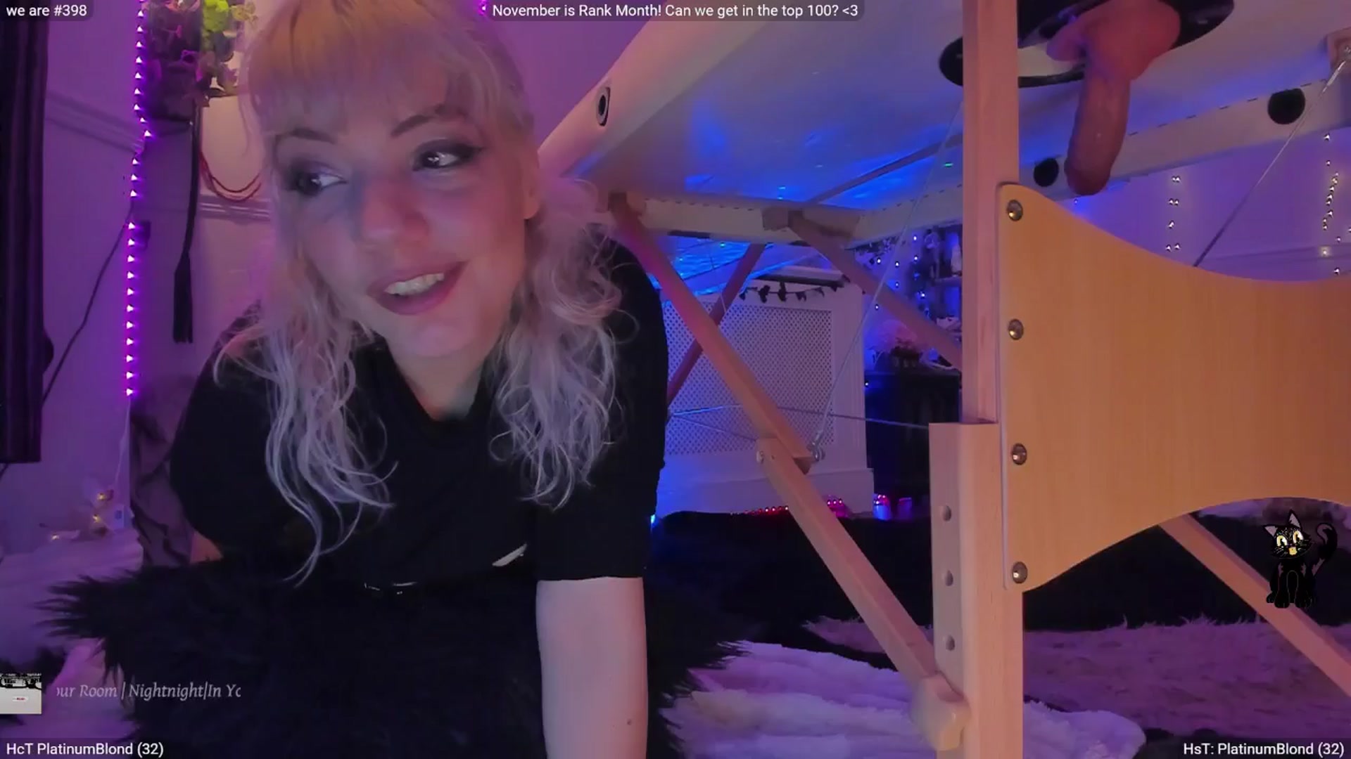 Gallery image thumbnail from LunaWolfie's myfreecams stream on, 11/13/2025, 21:39 image 9 of 20