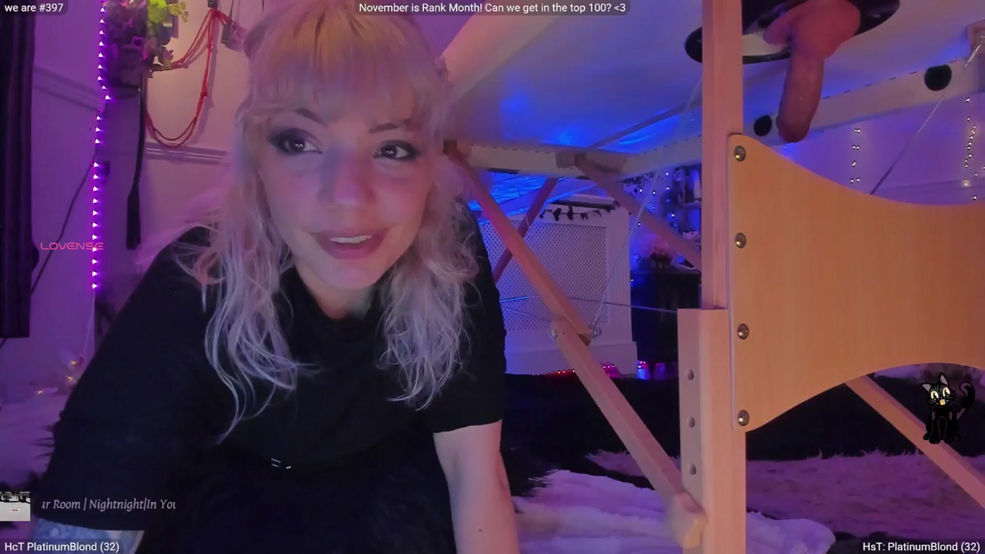 Gallery image thumbnail from LunaWolfie's myfreecams stream on, 11/13/2025, 21:39 image 10 of 20