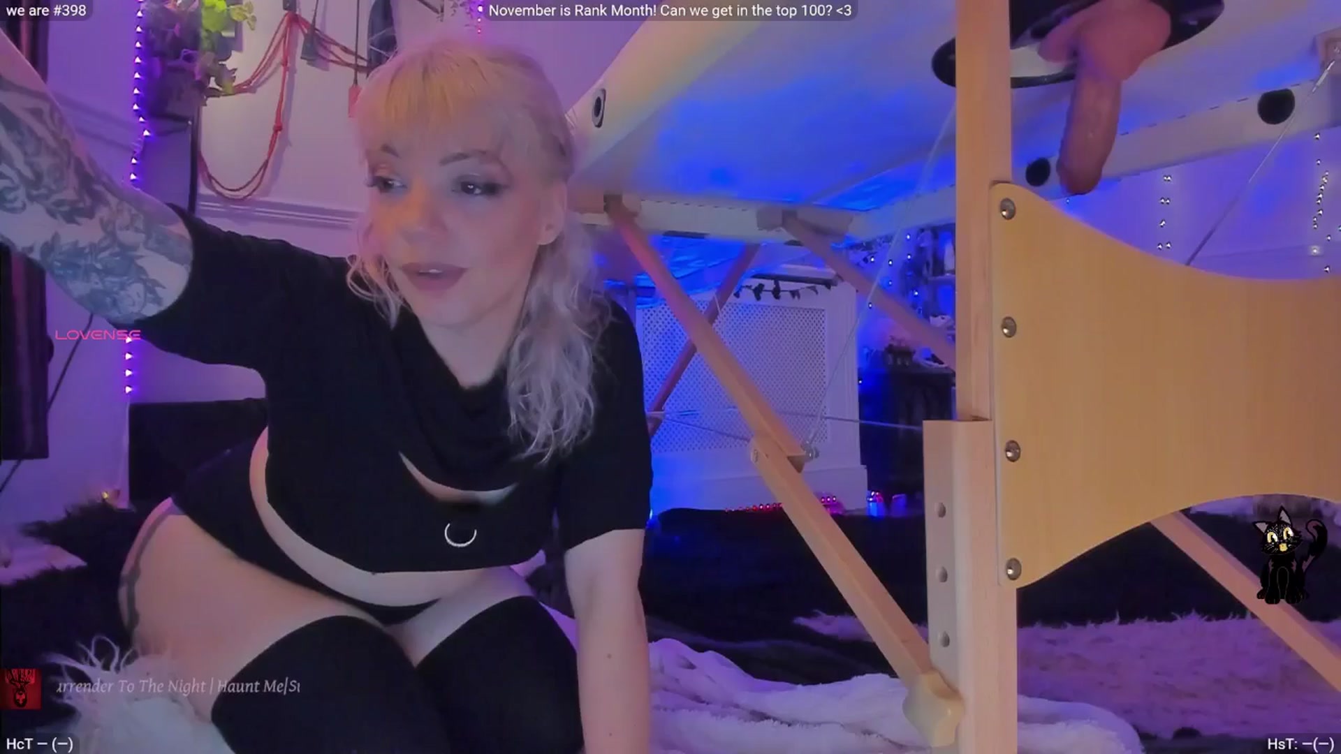 Gallery image thumbnail from LunaWolfie's myfreecams stream on, 11/13/2025, 21:39 image 1 of 20
