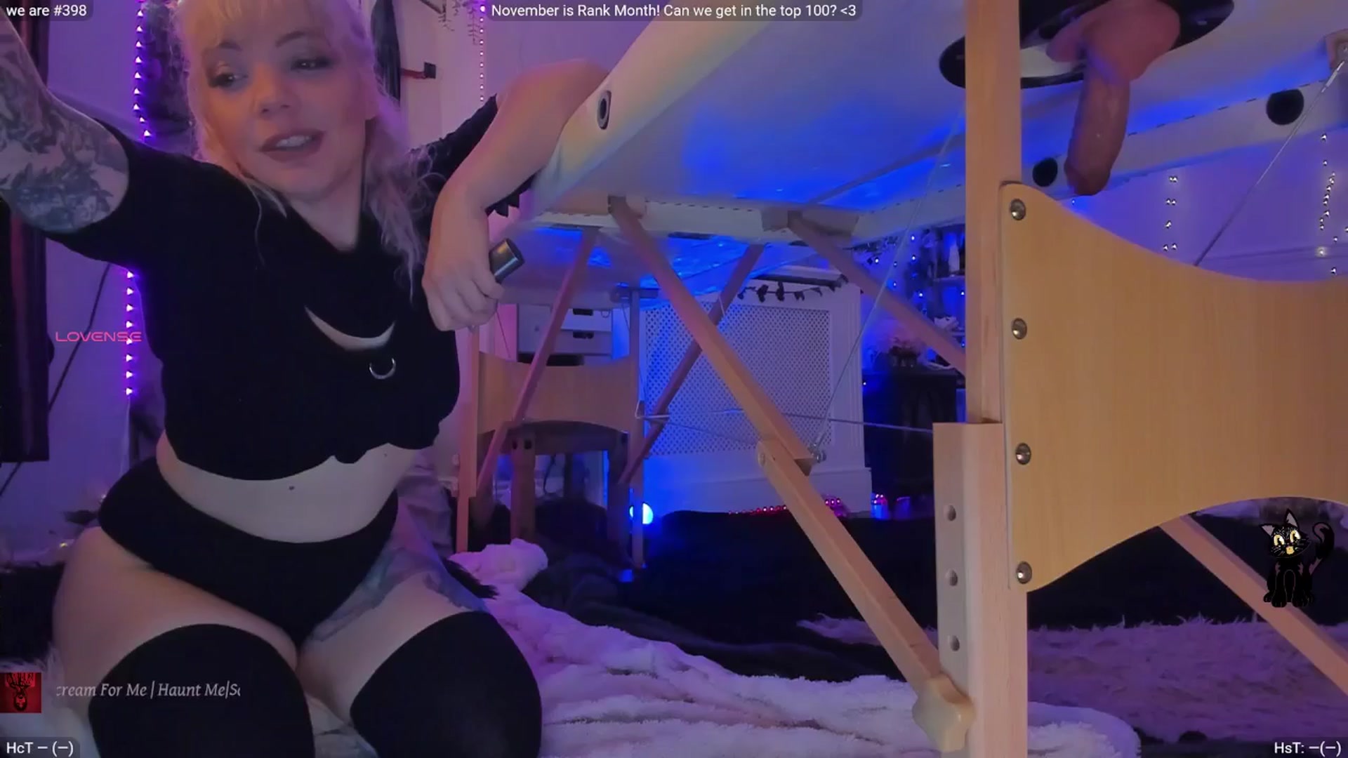 Gallery image thumbnail from LunaWolfie's myfreecams stream on, 11/13/2025, 21:39 image 3 of 20