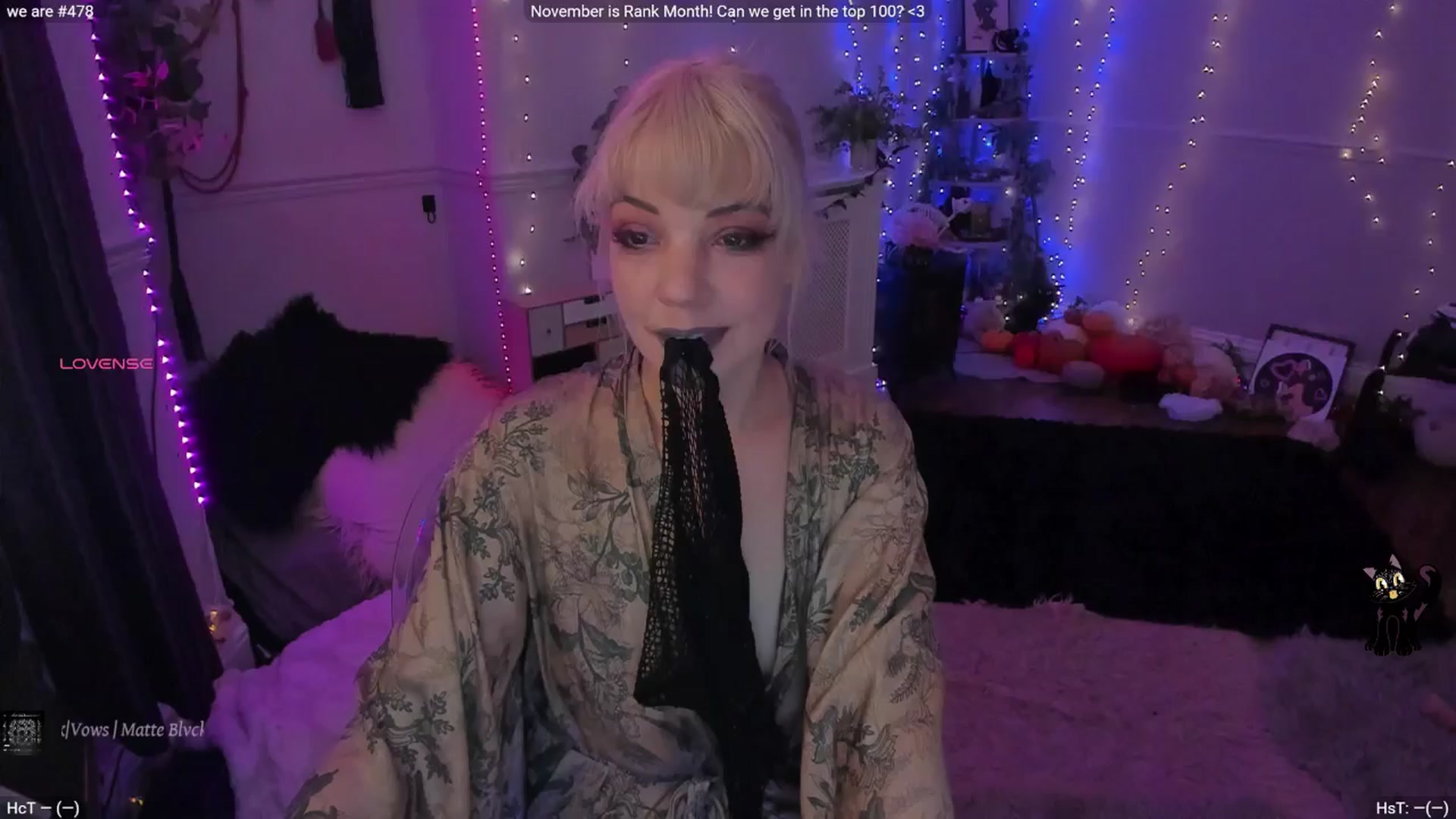 Gallery image thumbnail from LunaWolfie's myfreecams stream on, 11/15/2025, 22:35 image 4 of 20