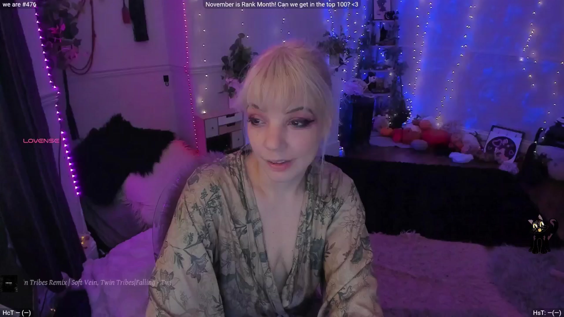 Gallery image thumbnail from LunaWolfie's myfreecams stream on, 11/15/2025, 22:35 image 3 of 20