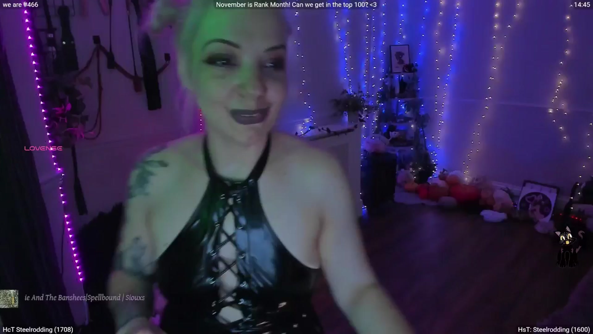 Gallery image thumbnail from LunaWolfie's myfreecams stream on, 11/16/2025, 01:45 image 15 of 20