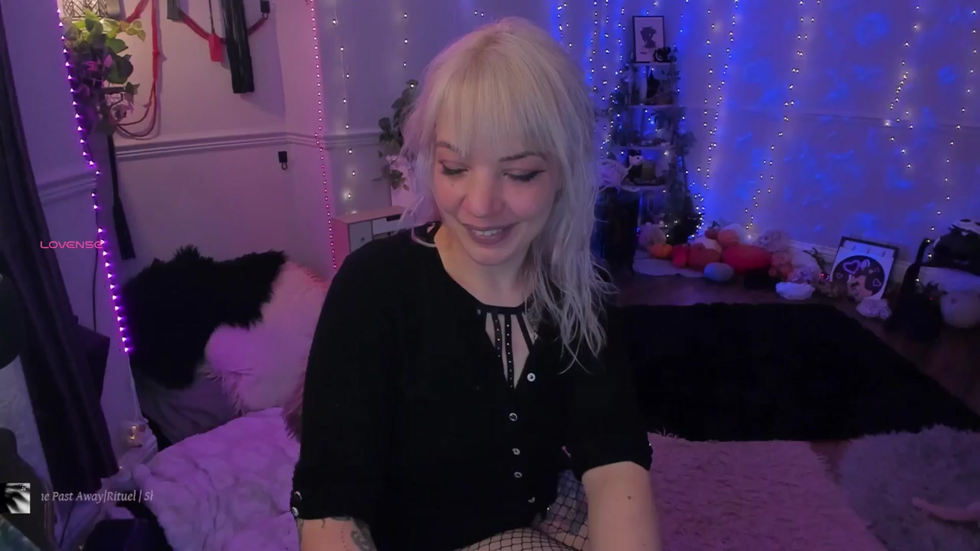 Gallery image thumbnail from LunaWolfie's myfreecams stream on, 11/17/2025, 23:38 image 3 of 20