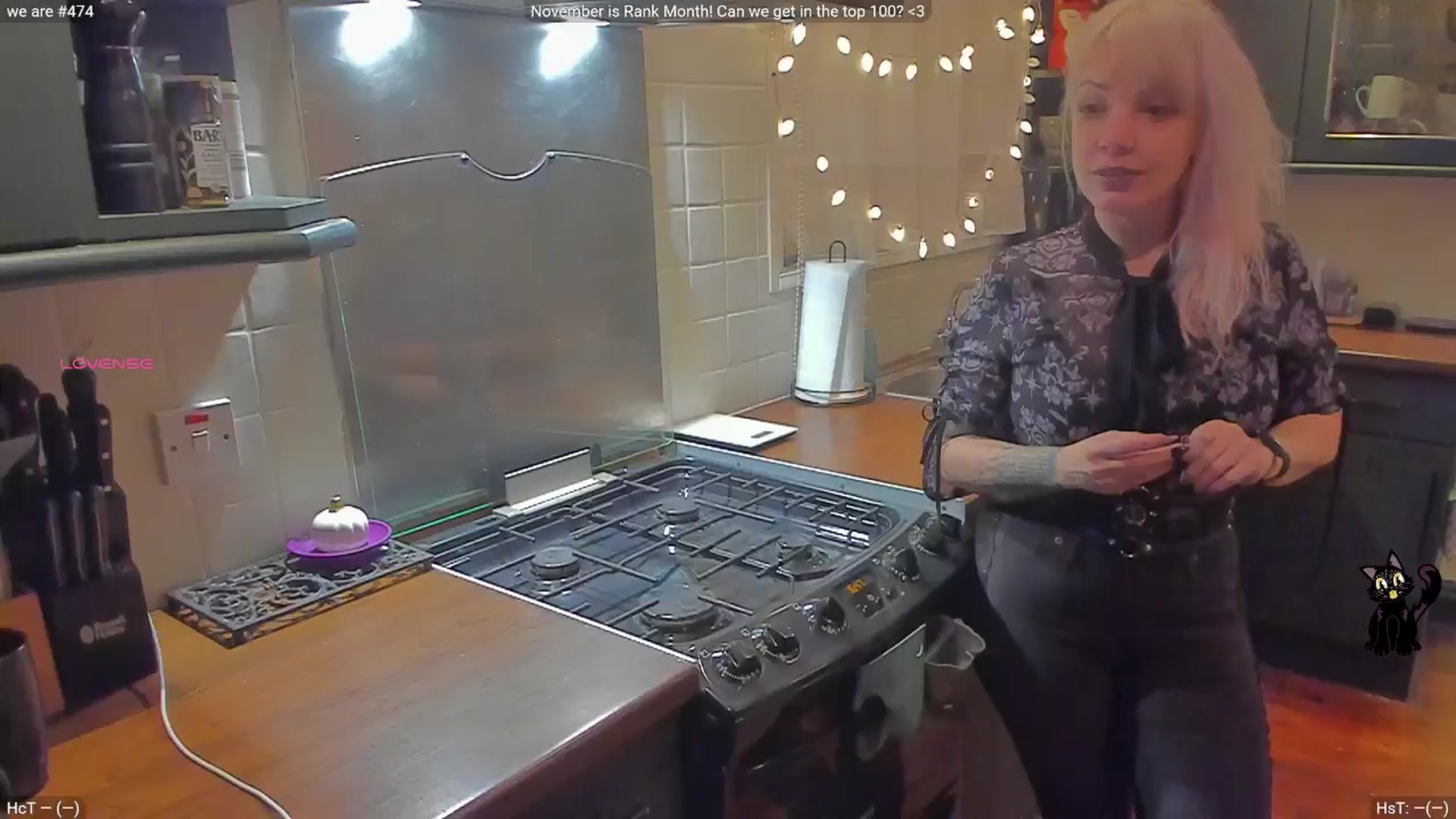 Gallery image thumbnail from LunaWolfie's myfreecams stream on, 11/19/2025, 18:46 image 3 of 20