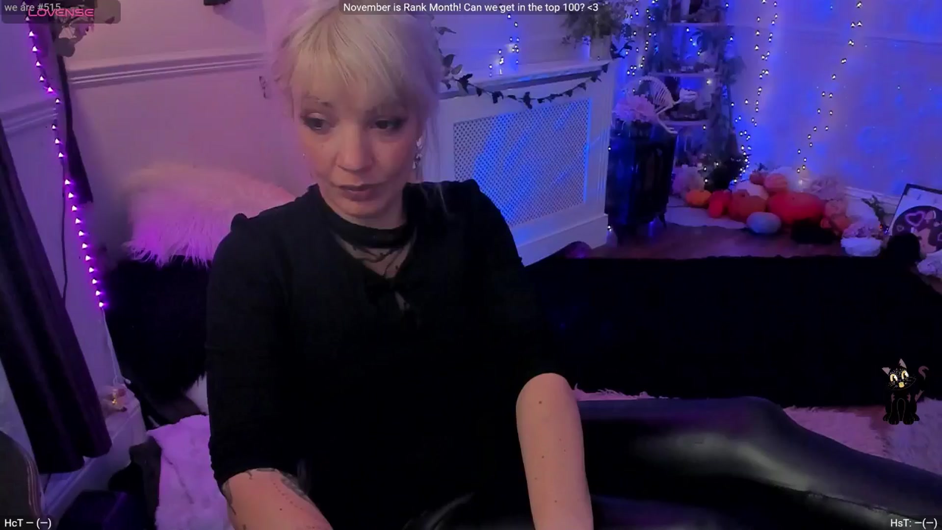 Gallery image thumbnail from LunaWolfie's myfreecams stream on, 11/20/2025, 17:04 image 19 of 20