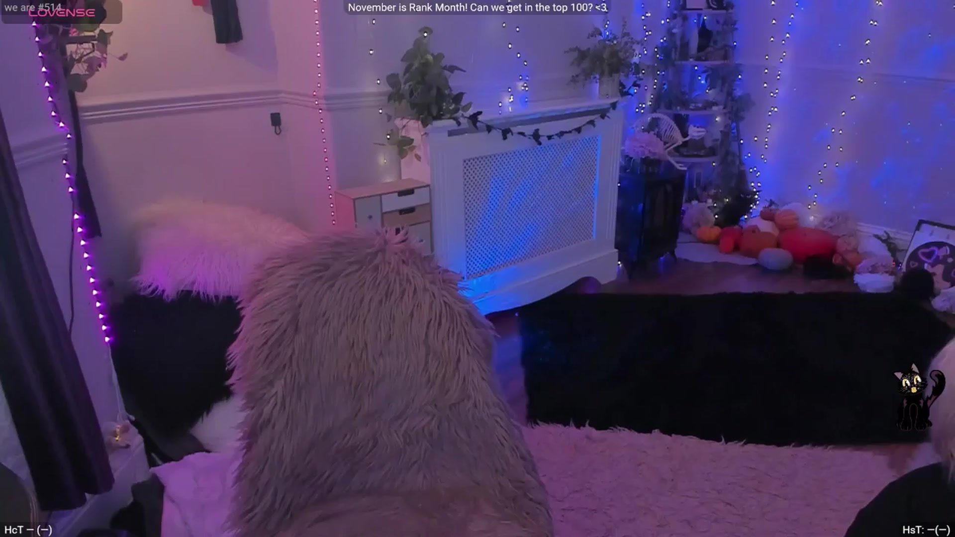Gallery image thumbnail from LunaWolfie's myfreecams stream on, 11/20/2025, 17:04 image 8 of 20