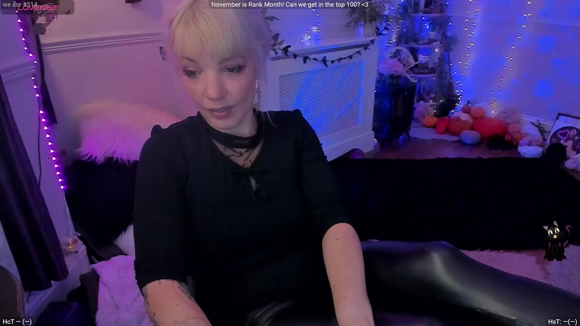 Gallery image thumbnail from LunaWolfie's myfreecams stream on, 11/20/2025, 17:04 image 18 of 20