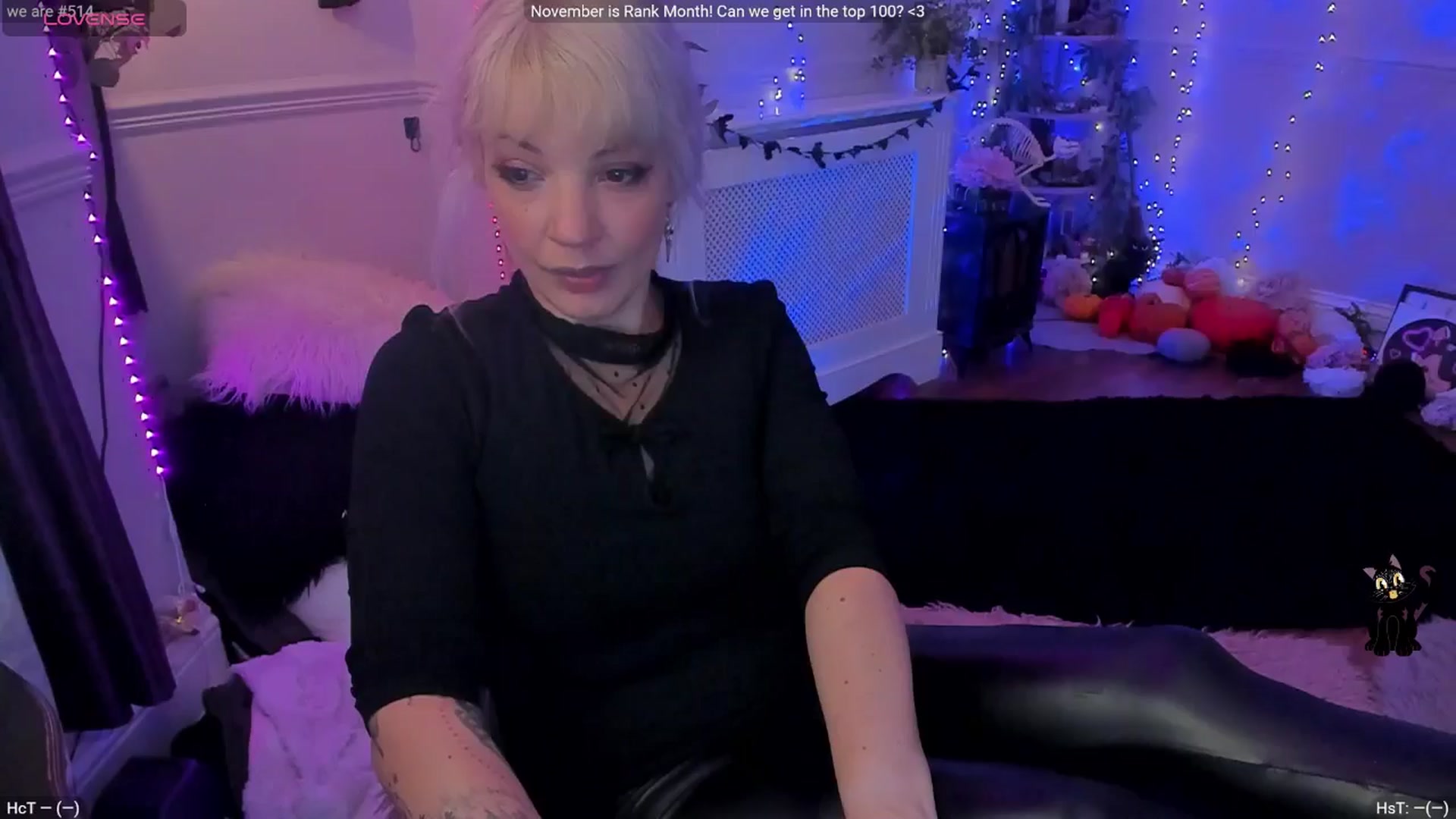 Gallery image thumbnail from LunaWolfie's myfreecams stream on, 11/20/2025, 17:04 image 12 of 20