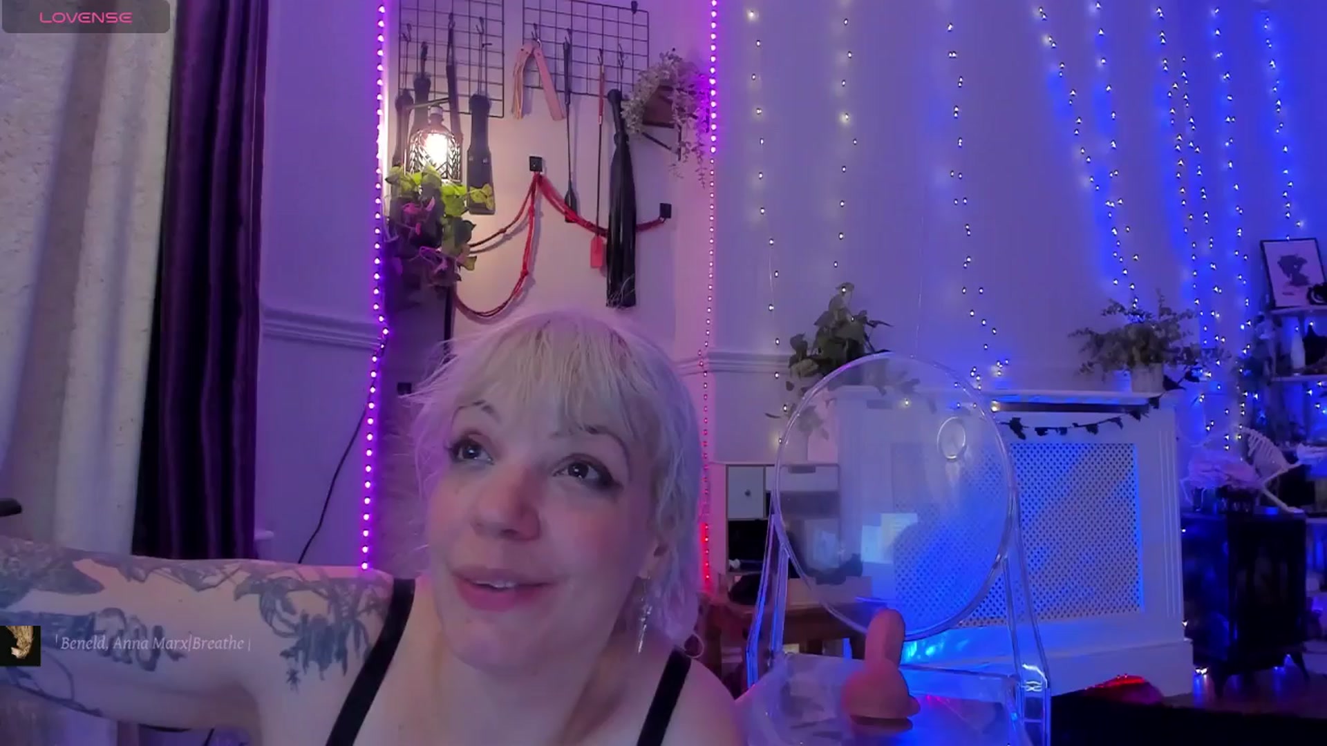 Gallery image thumbnail from LunaWolfie's myfreecams stream on, 11/21/2025, 01:46 image 13 of 20